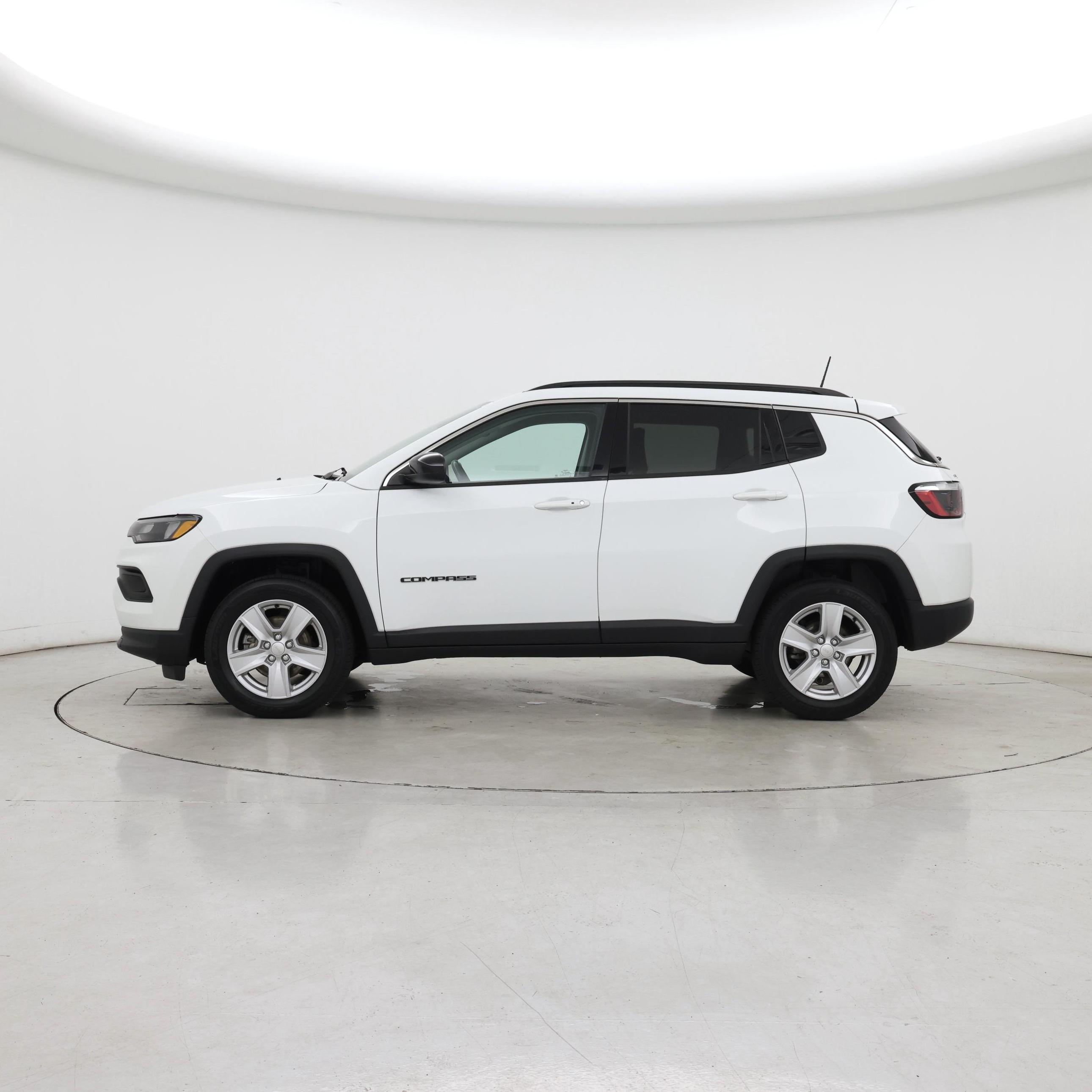 Thumbnail: 2022 Jeep Compass - 3