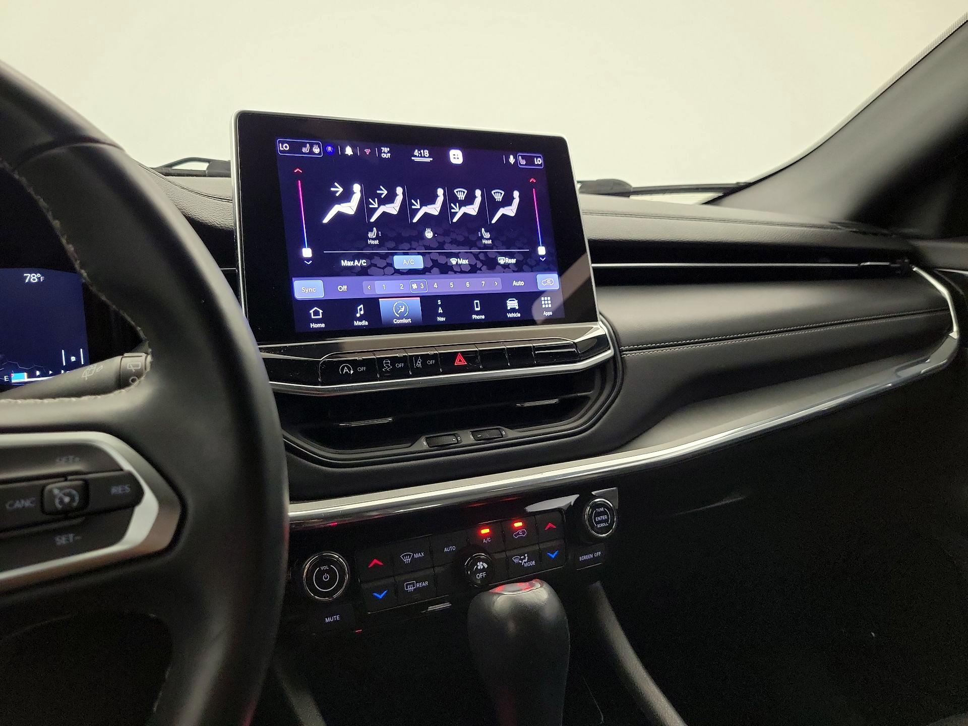 Thumbnail: 2022 Jeep Compass - 17