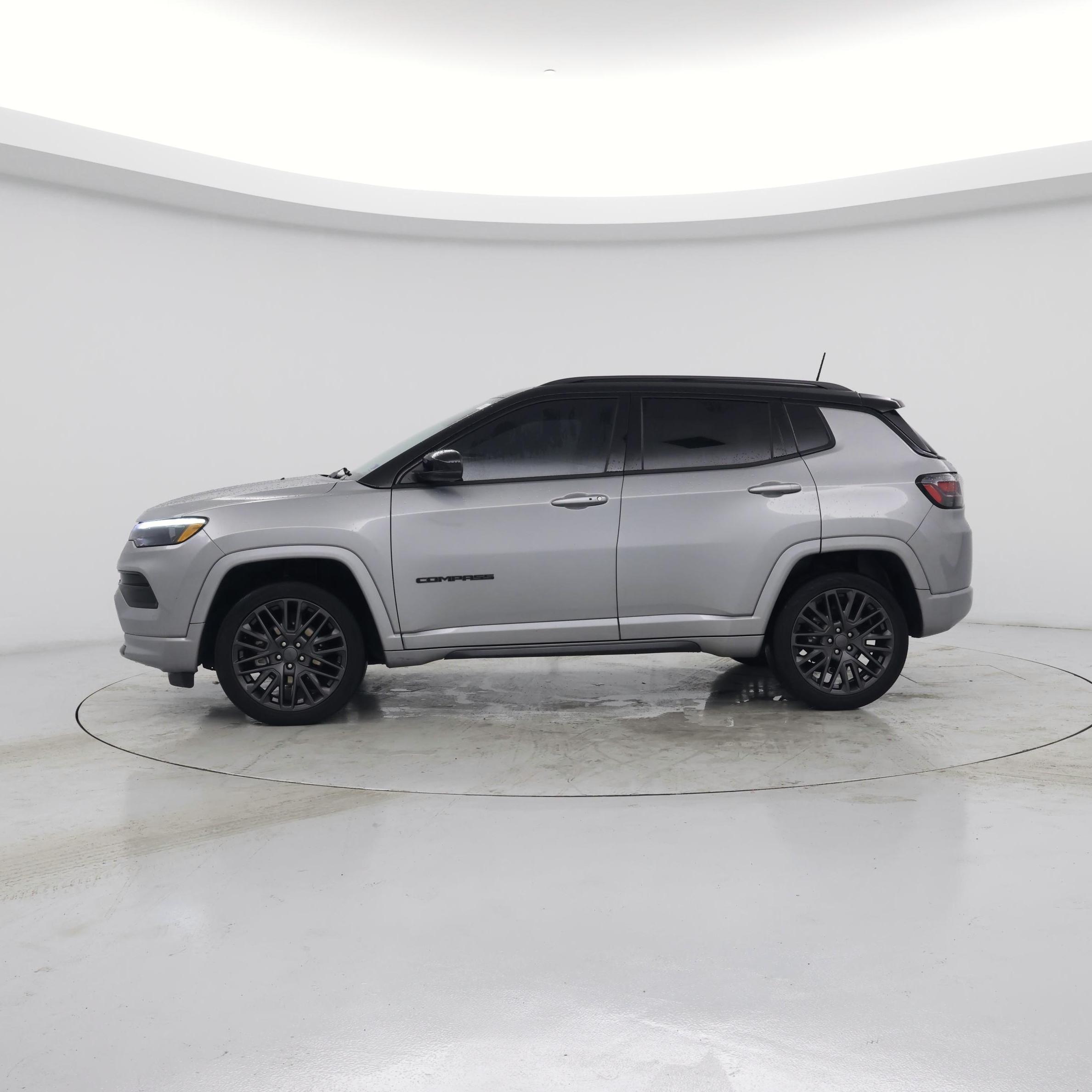 Thumbnail: 2022 Jeep Compass - 3