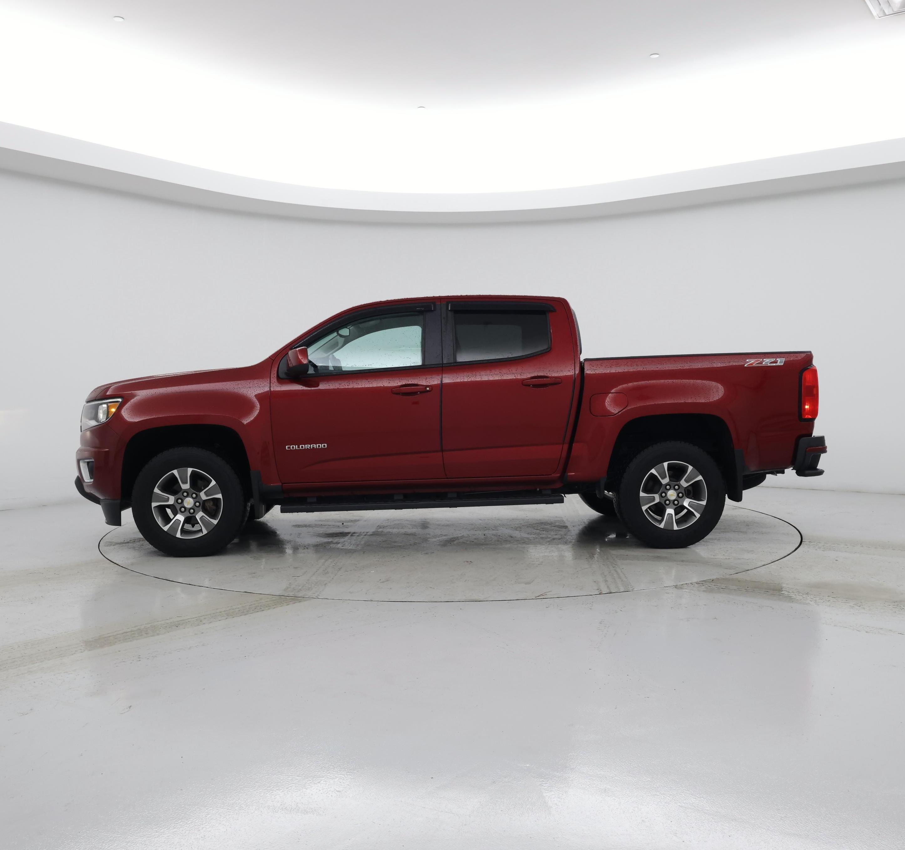 Thumbnail: 2020 Chevrolet Colorado - 3