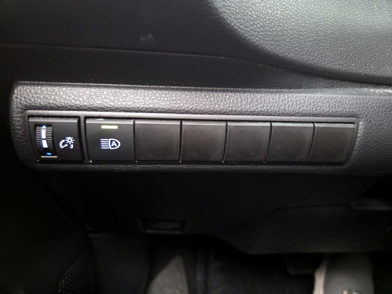 2021 Toyota Corolla Nightshade - Photo 14