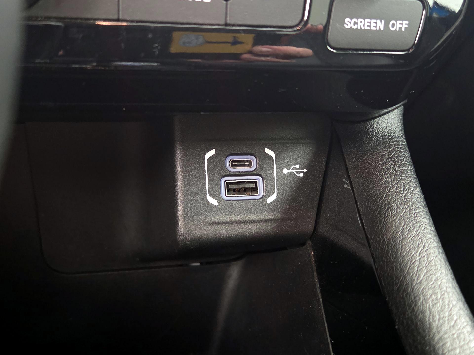 Thumbnail: 2022 Jeep Compass - 18
