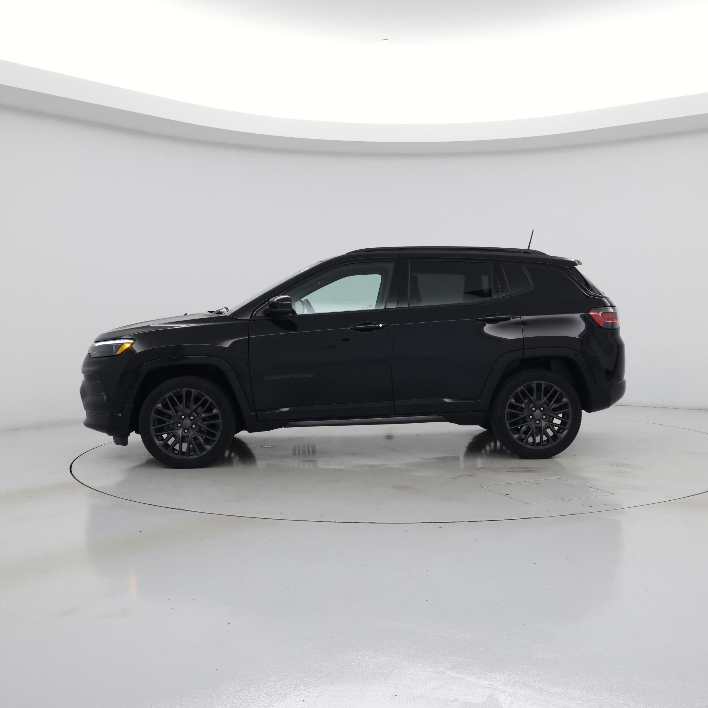 Thumbnail: 2022 Jeep Compass - 3