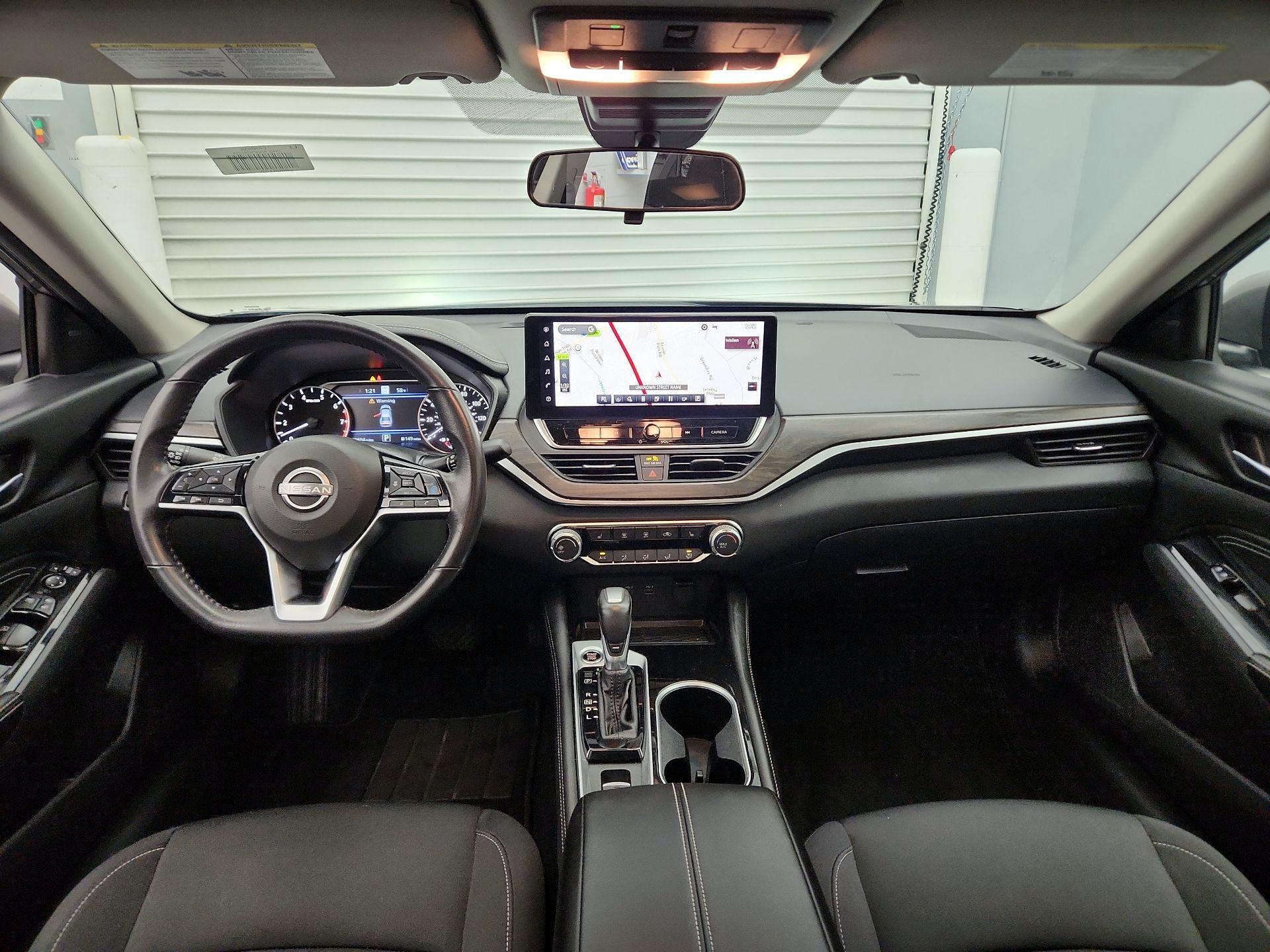 Thumbnail: 2023 Nissan Altima - 9