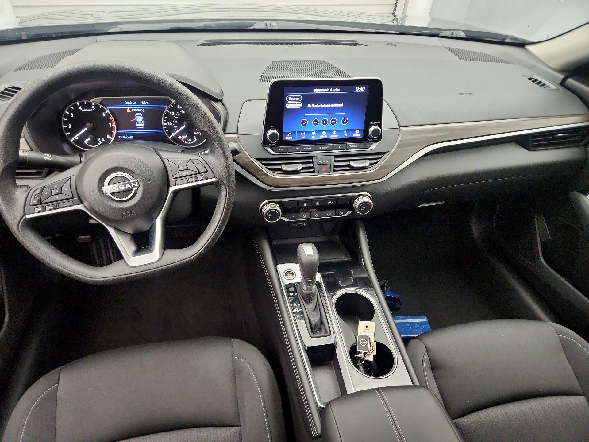 Thumbnail: 2023 Nissan Altima - 9