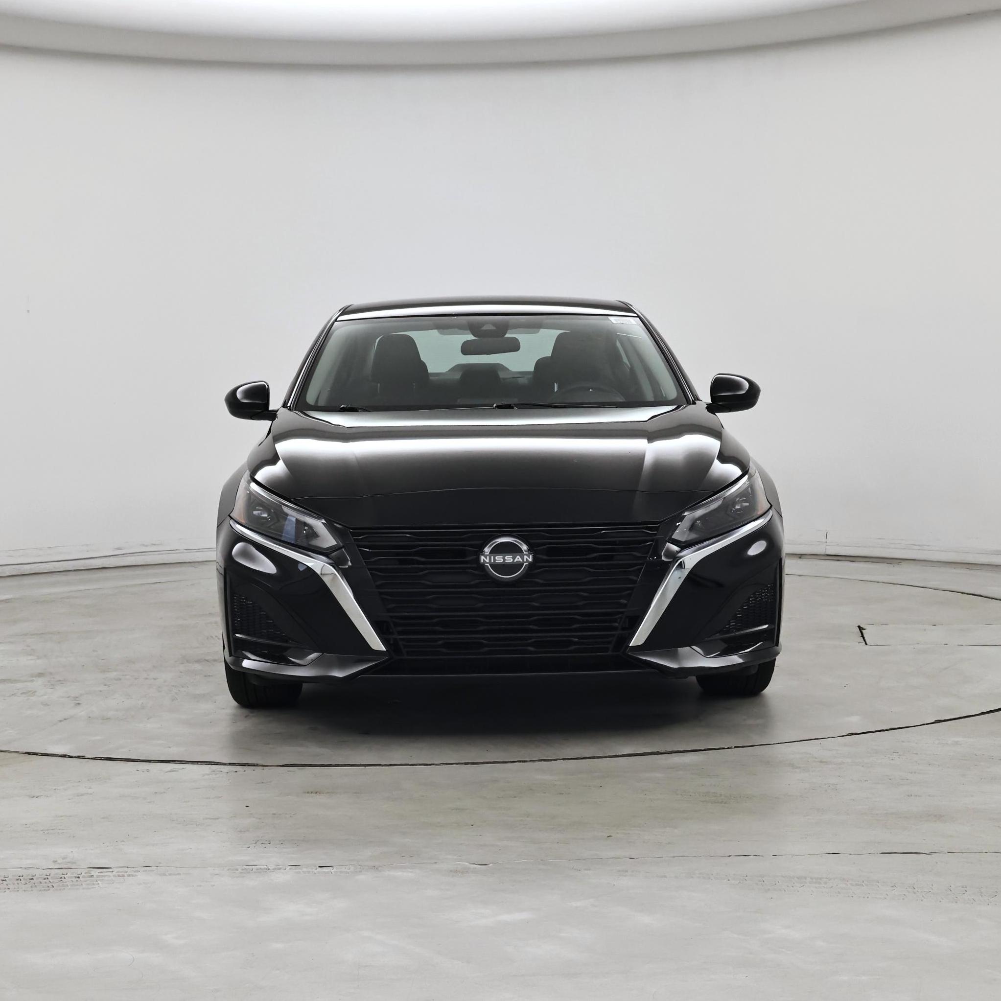 Thumbnail: 2023 Nissan Altima - 5