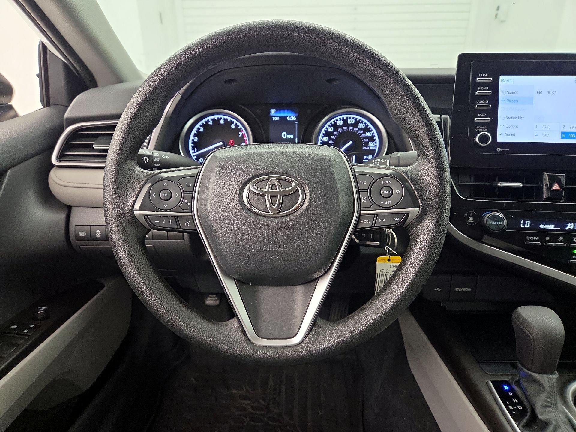 Thumbnail: 2023 Toyota Camry - 10