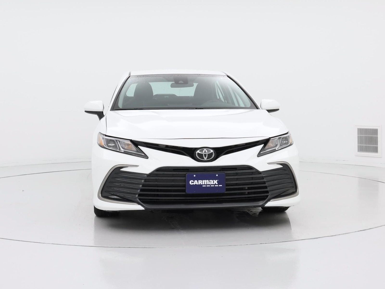 2023 Toyota Camry LE - Photo 6