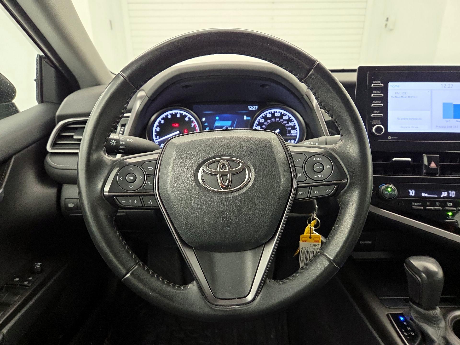 Thumbnail: 2023 Toyota Camry - 10