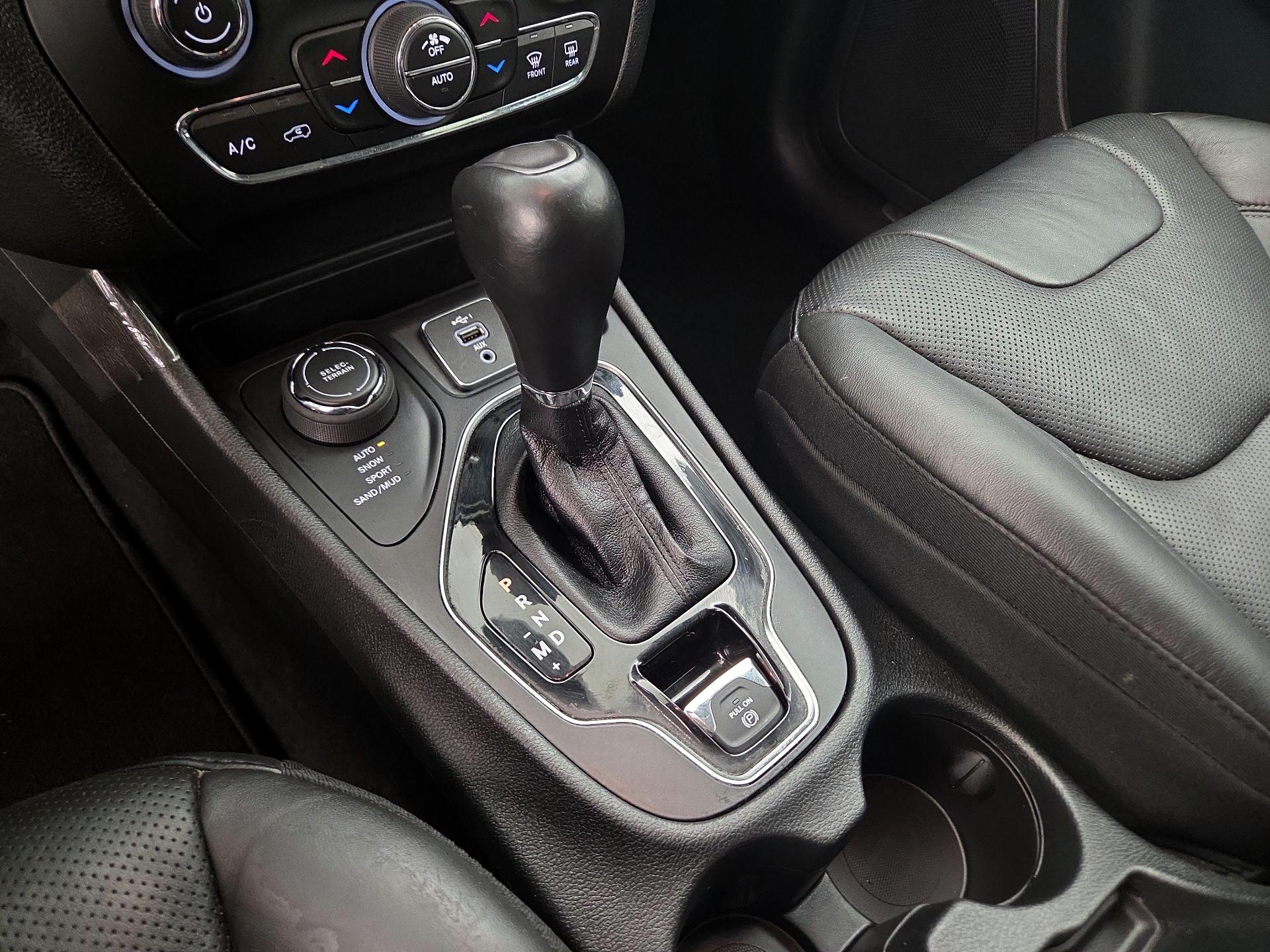 Thumbnail: 2021 Jeep Cherokee - 18