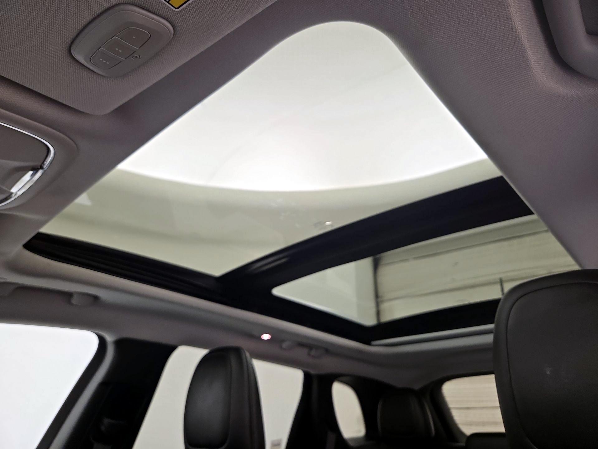 Thumbnail: 2021 Jeep Cherokee - 20