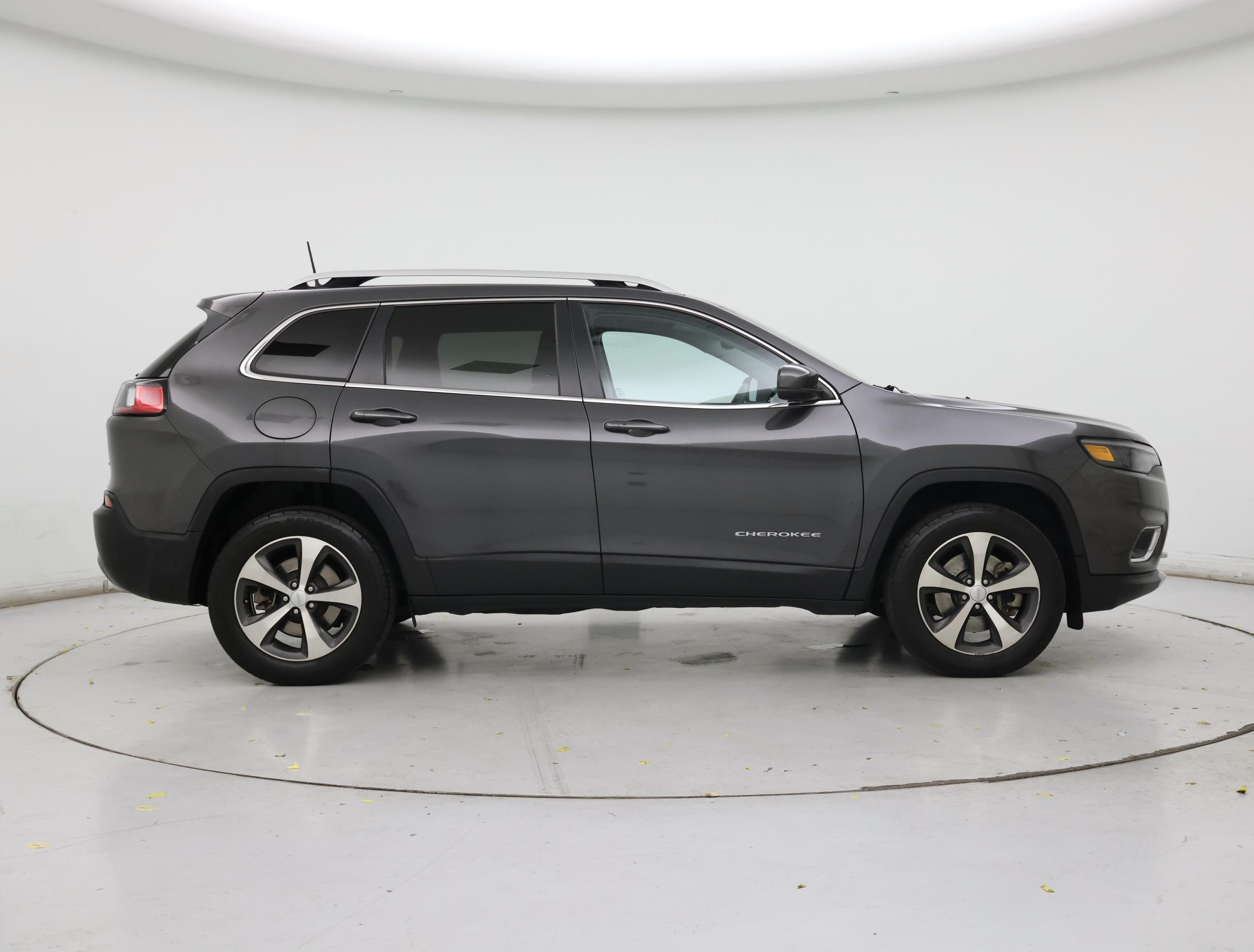 Thumbnail: 2021 Jeep Cherokee - 7