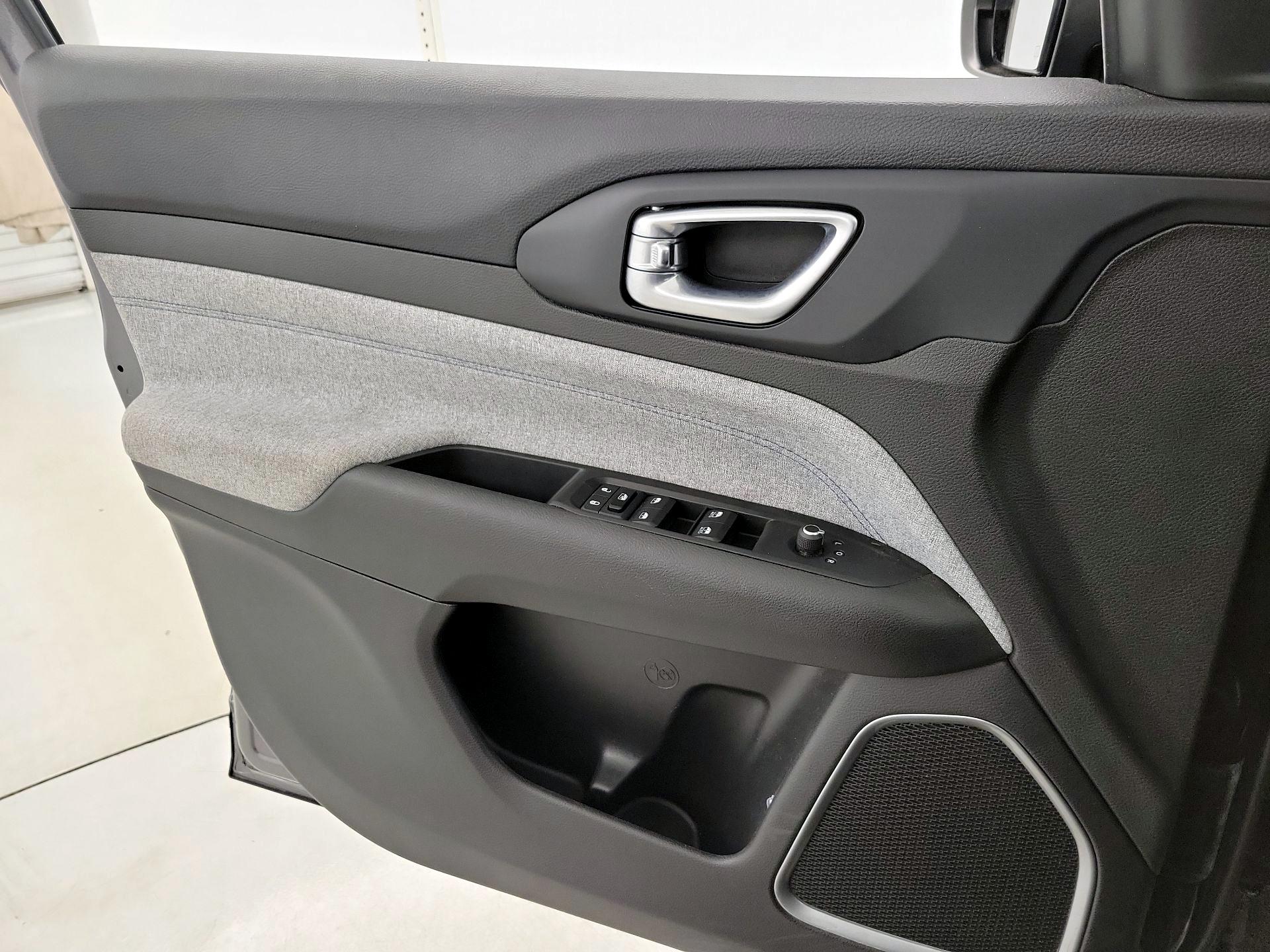 Thumbnail: 2022 Jeep Compass - 12