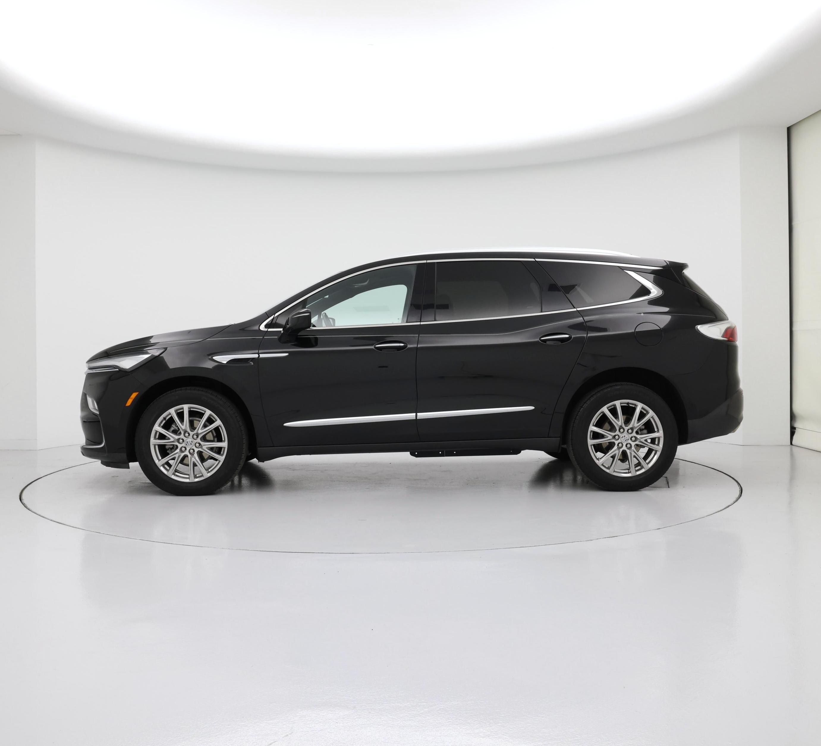 Thumbnail: 2023 Buick Enclave - 3