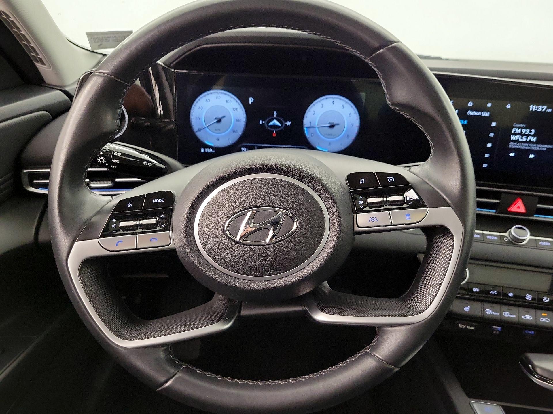 Thumbnail: 2023 Hyundai Elantra - 10