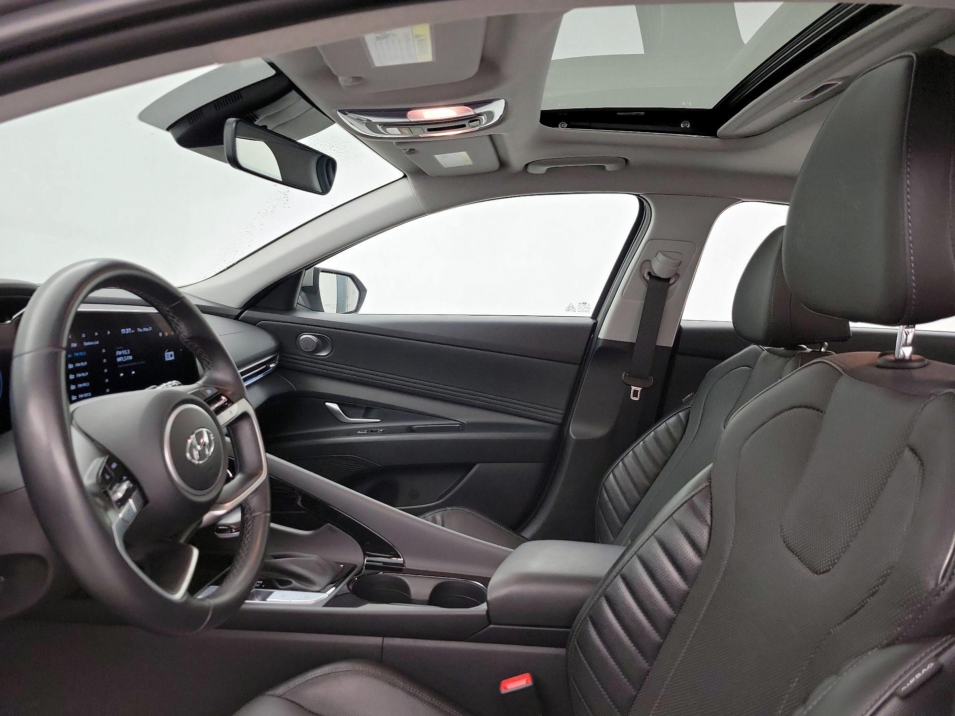 Thumbnail: 2023 Hyundai Elantra - 19