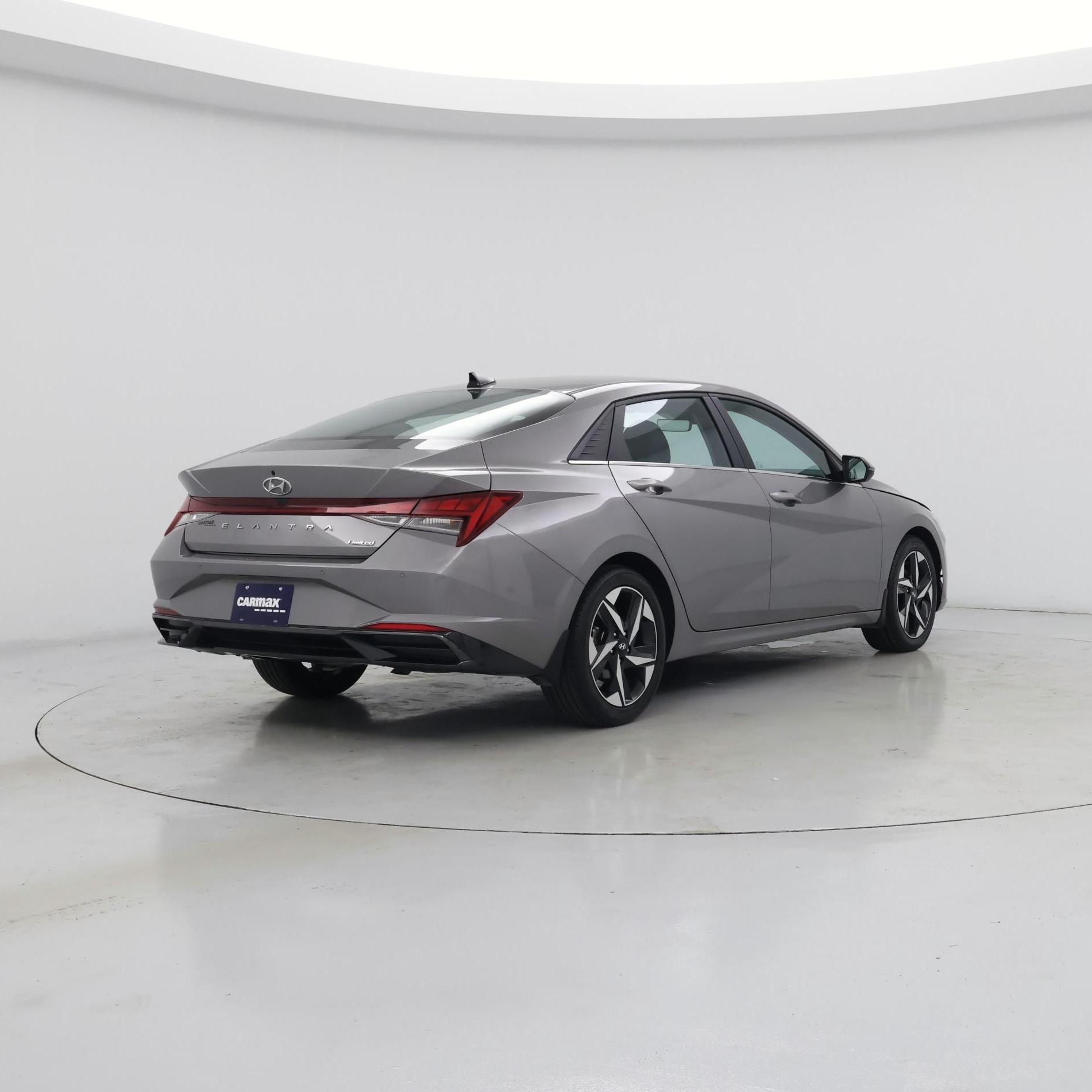 Thumbnail: 2023 Hyundai Elantra - 8