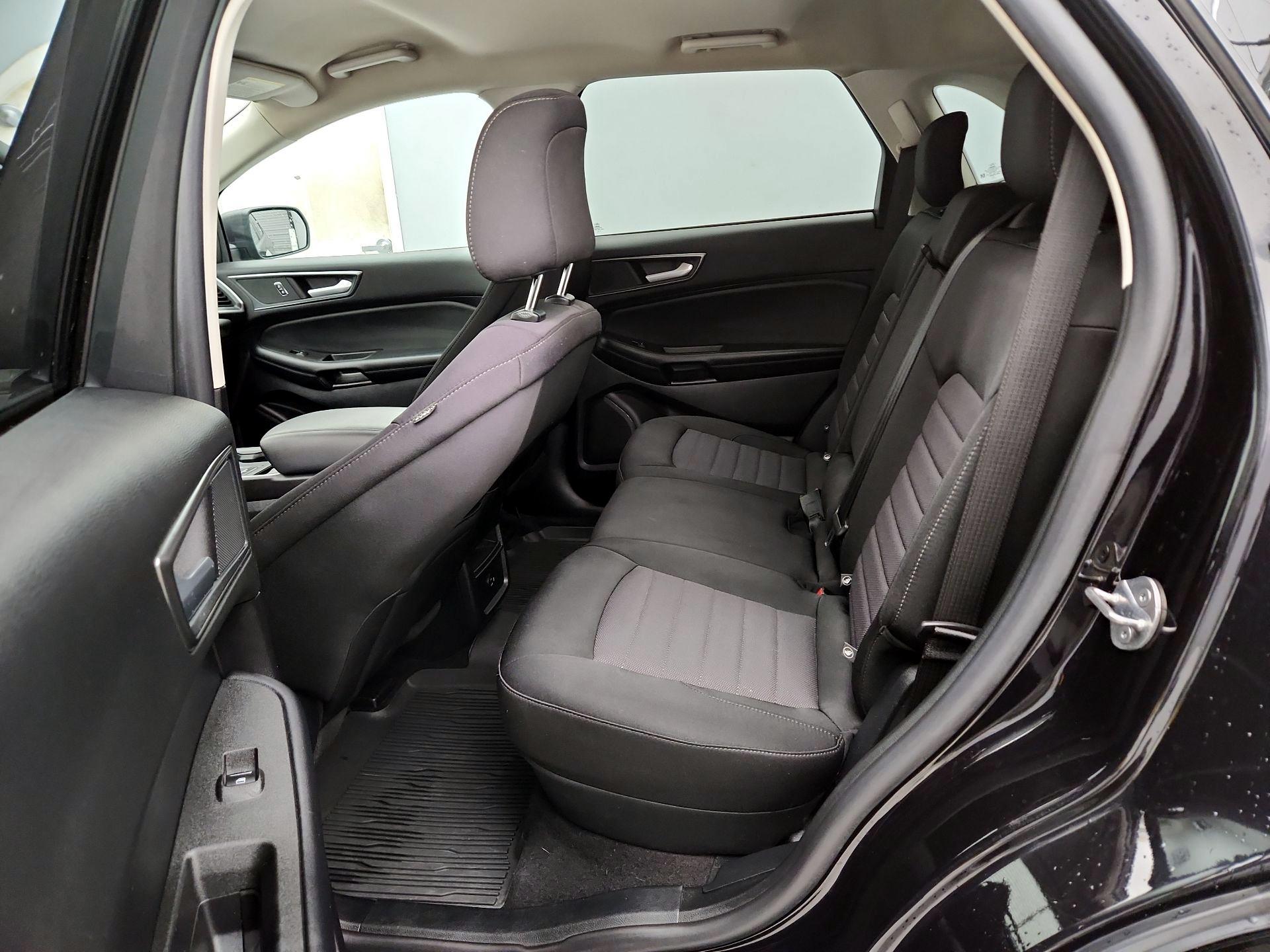 Thumbnail: 2021 Ford Edge - 19