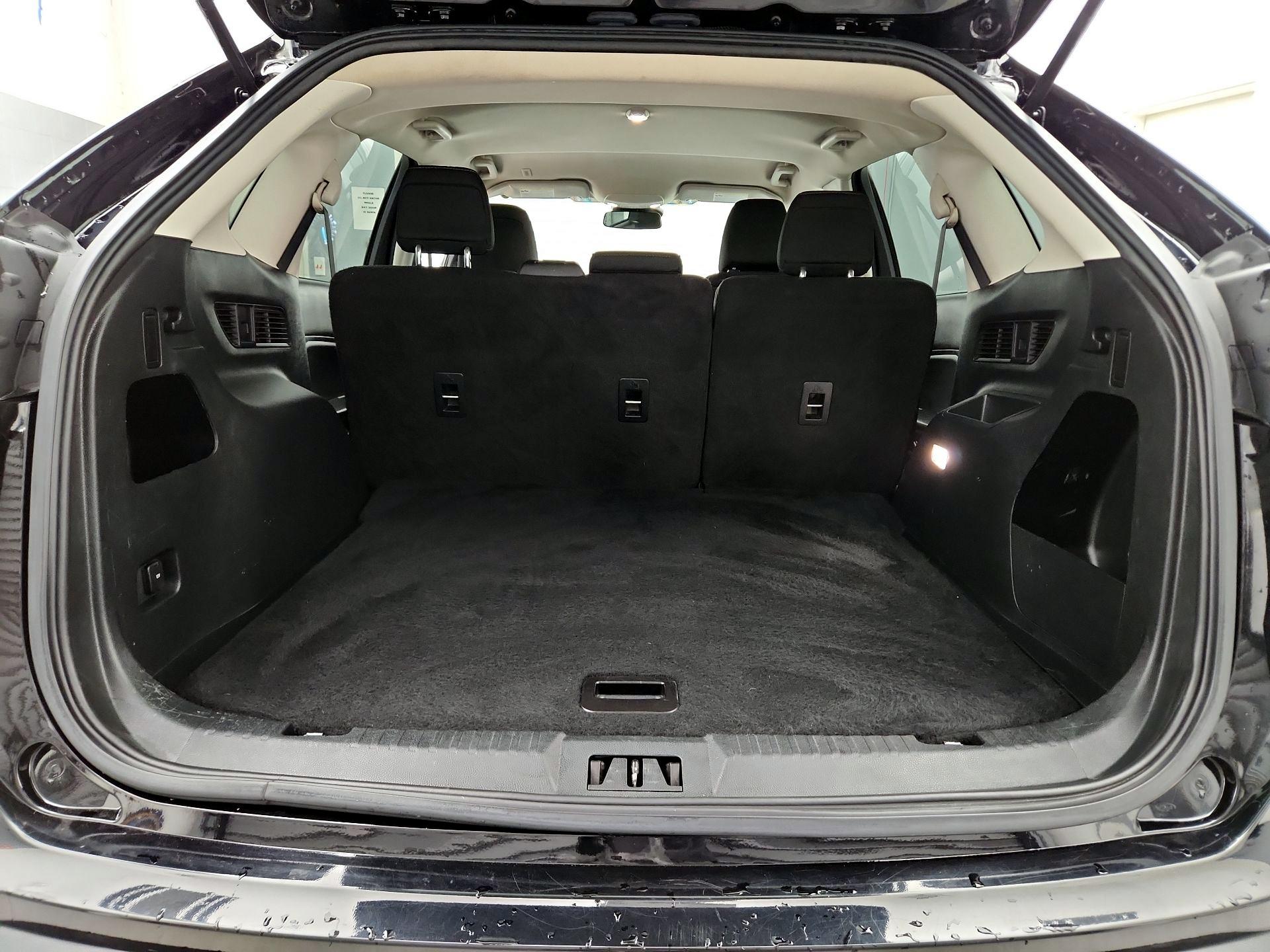 Thumbnail: 2021 Ford Edge - 20
