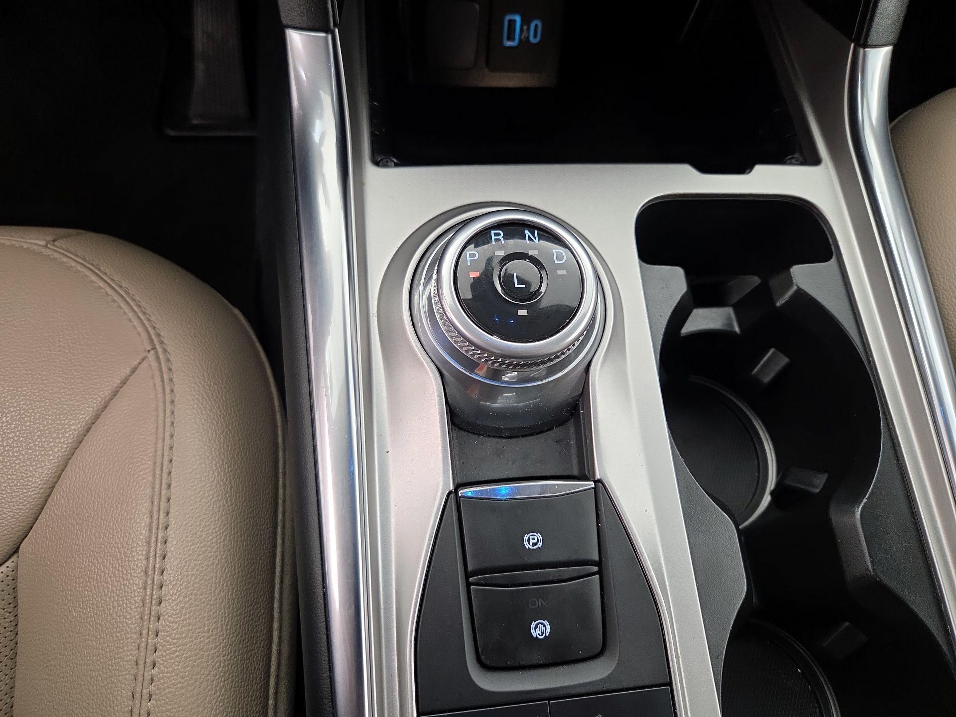 Thumbnail: 2021 Ford Explorer - 18