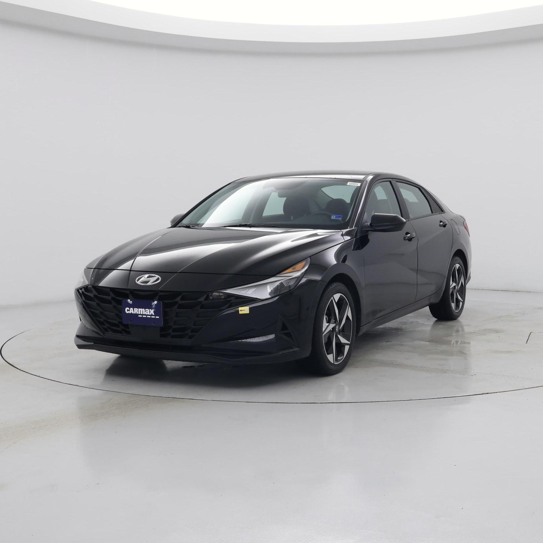 Thumbnail: 2023 Hyundai Elantra - 4