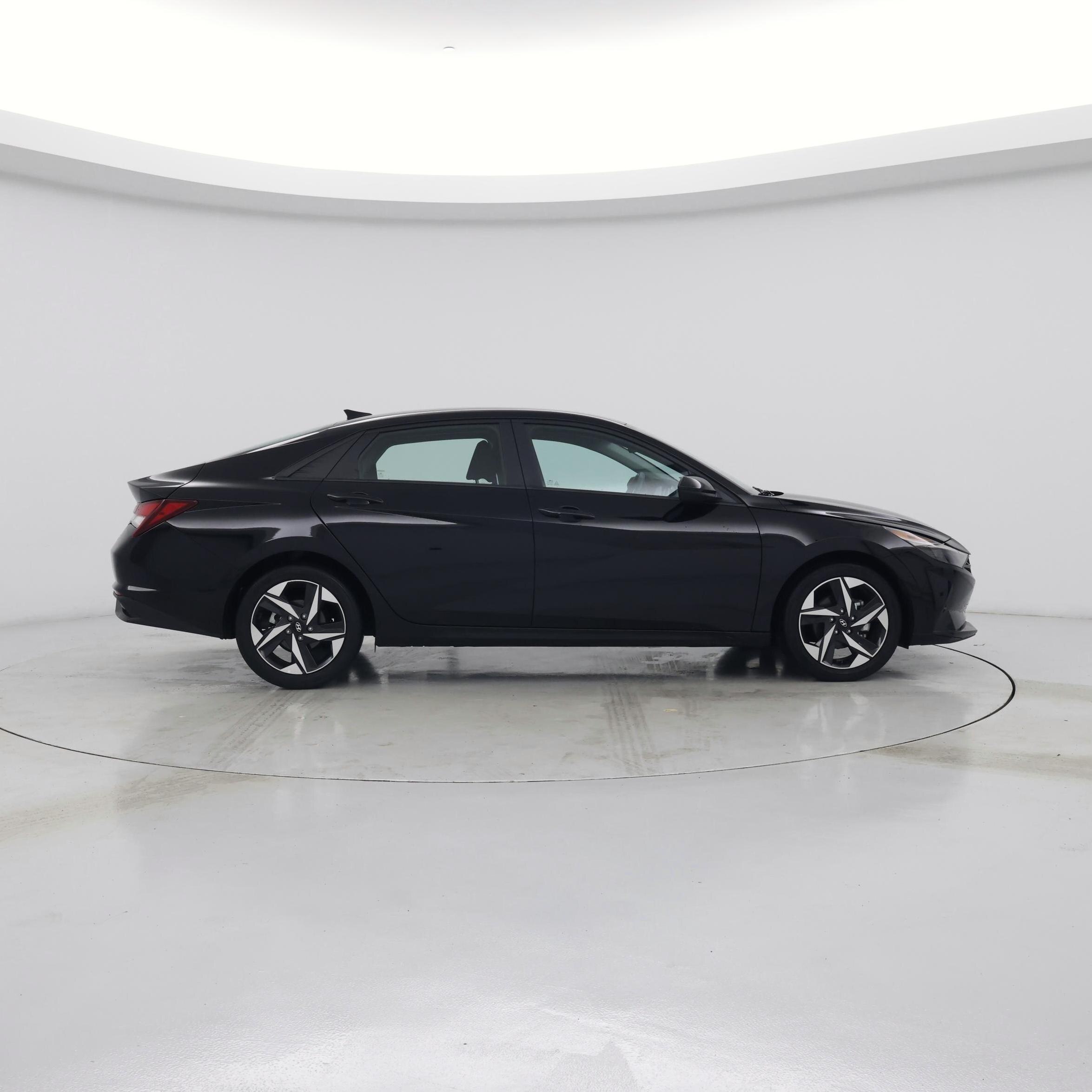 Thumbnail: 2023 Hyundai Elantra - 7