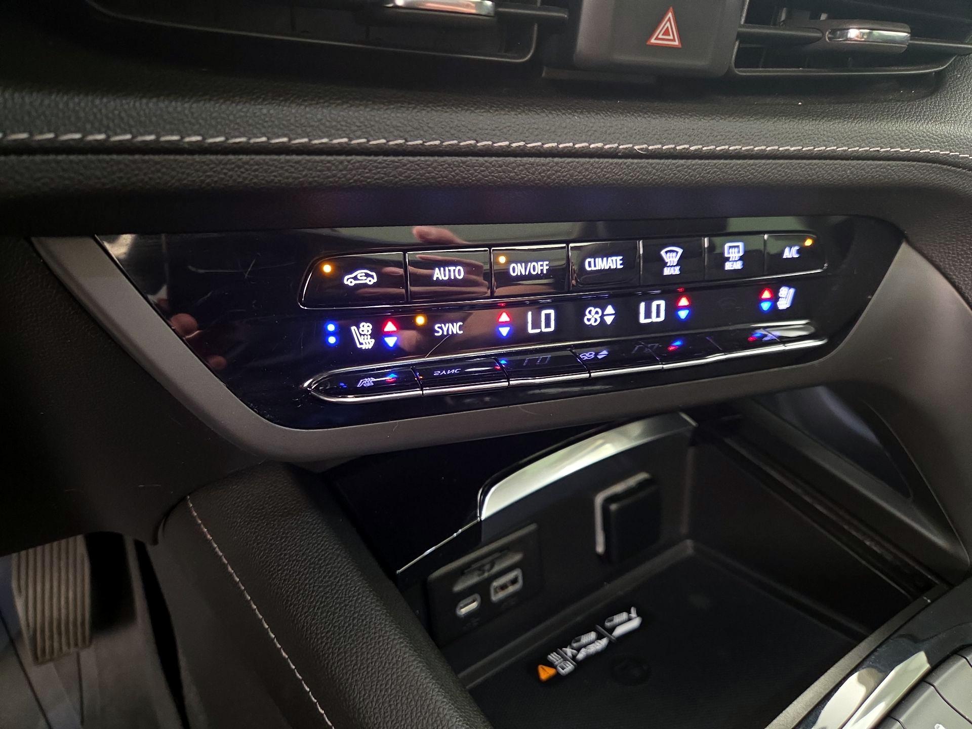 Thumbnail: 2021 Buick Envision - 17