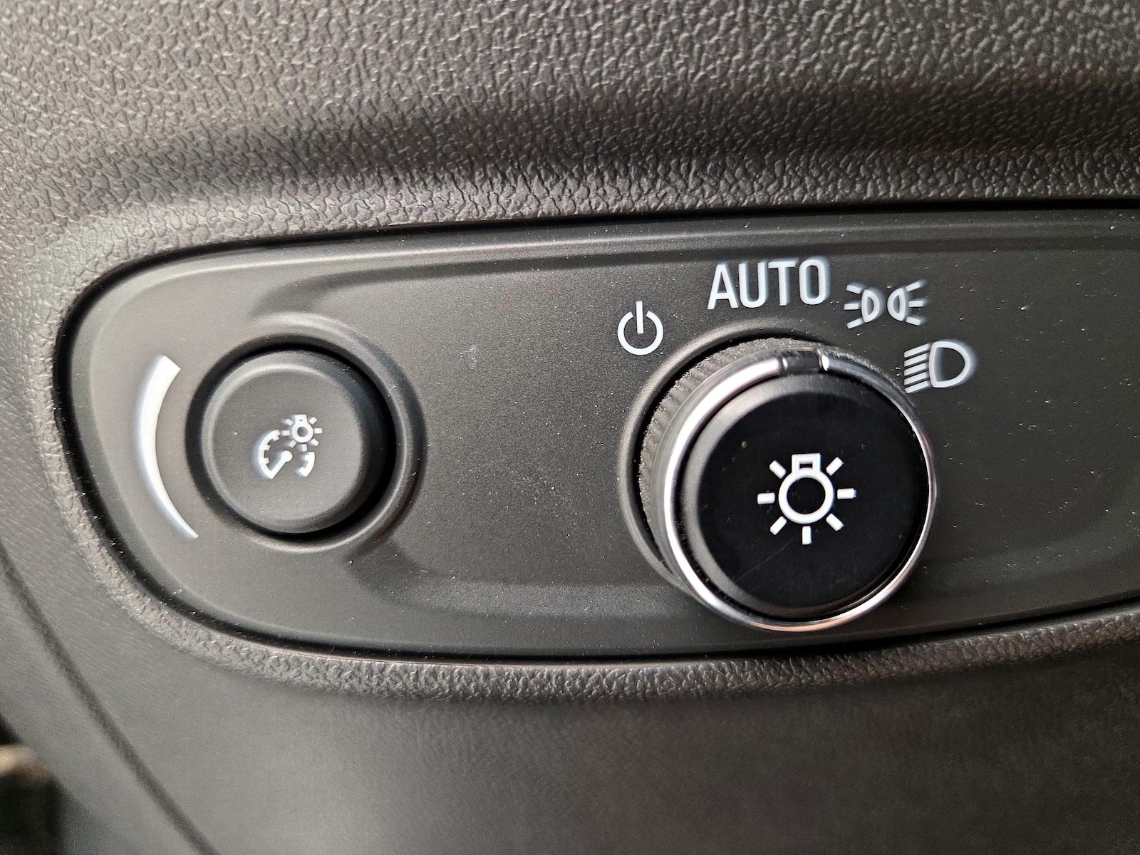 2023 Chevrolet Equinox LT - Photo 14