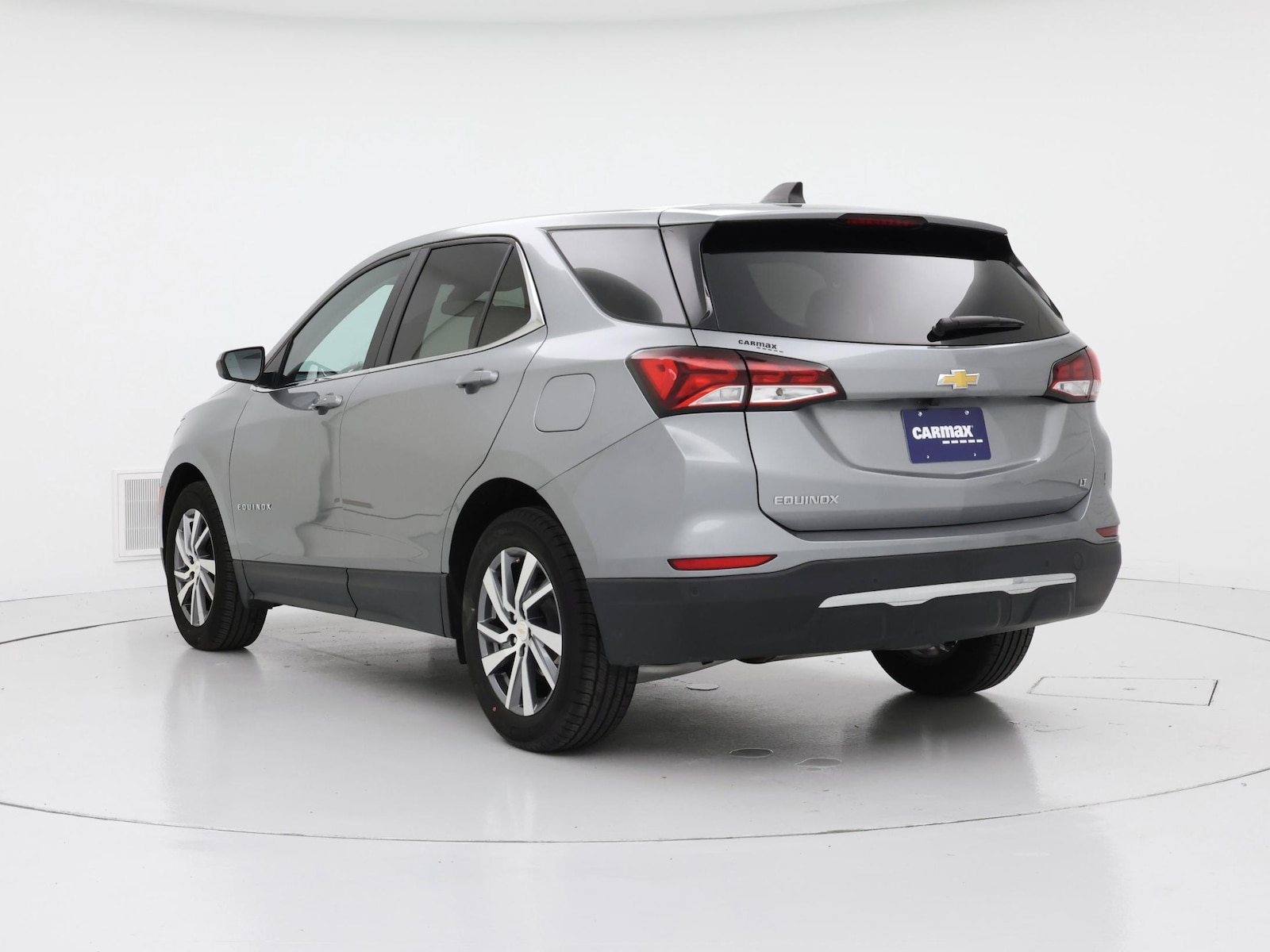 2023 Chevrolet Equinox LT - Photo 3