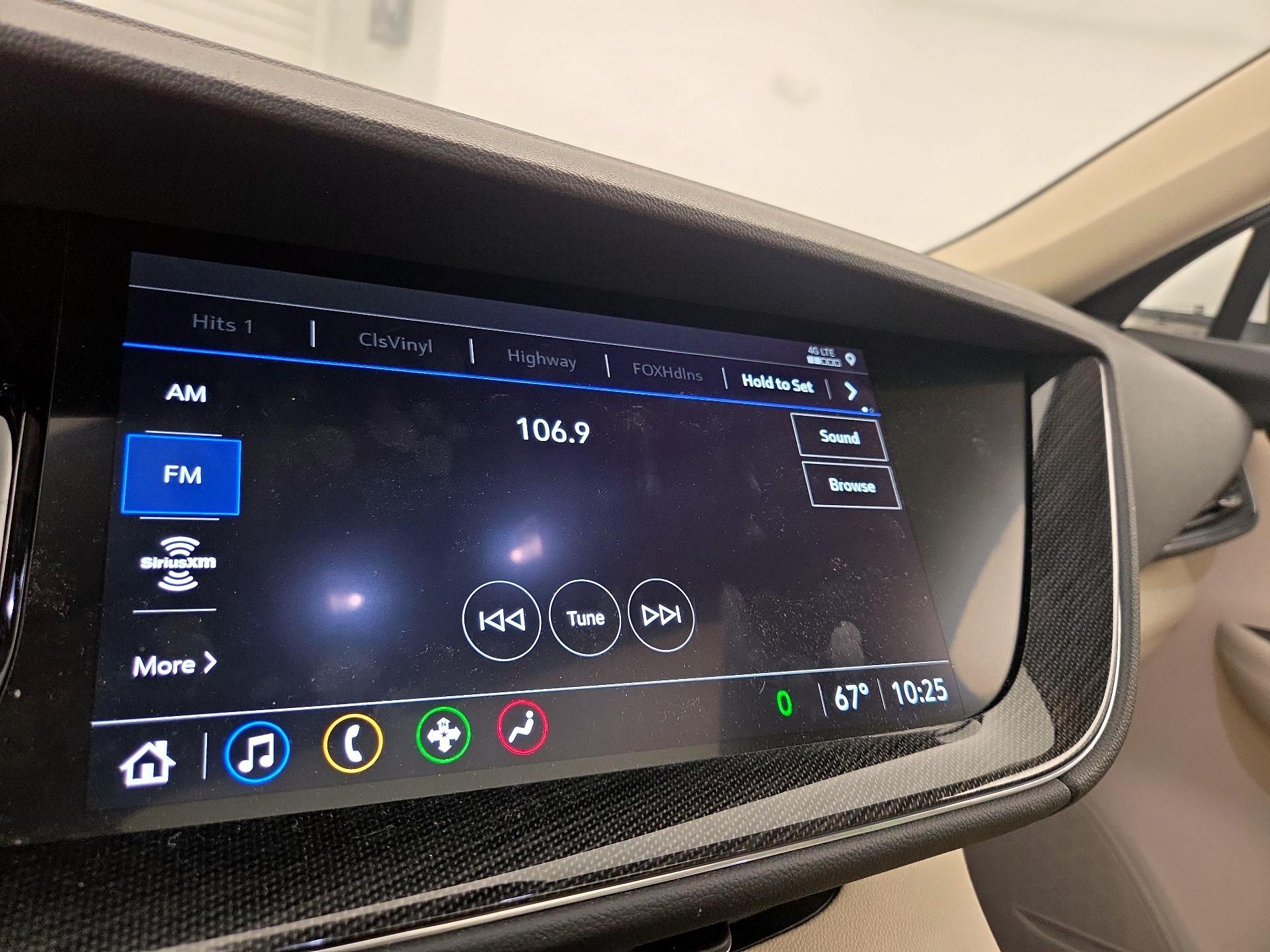 Thumbnail: 2022 Buick Envision - 15