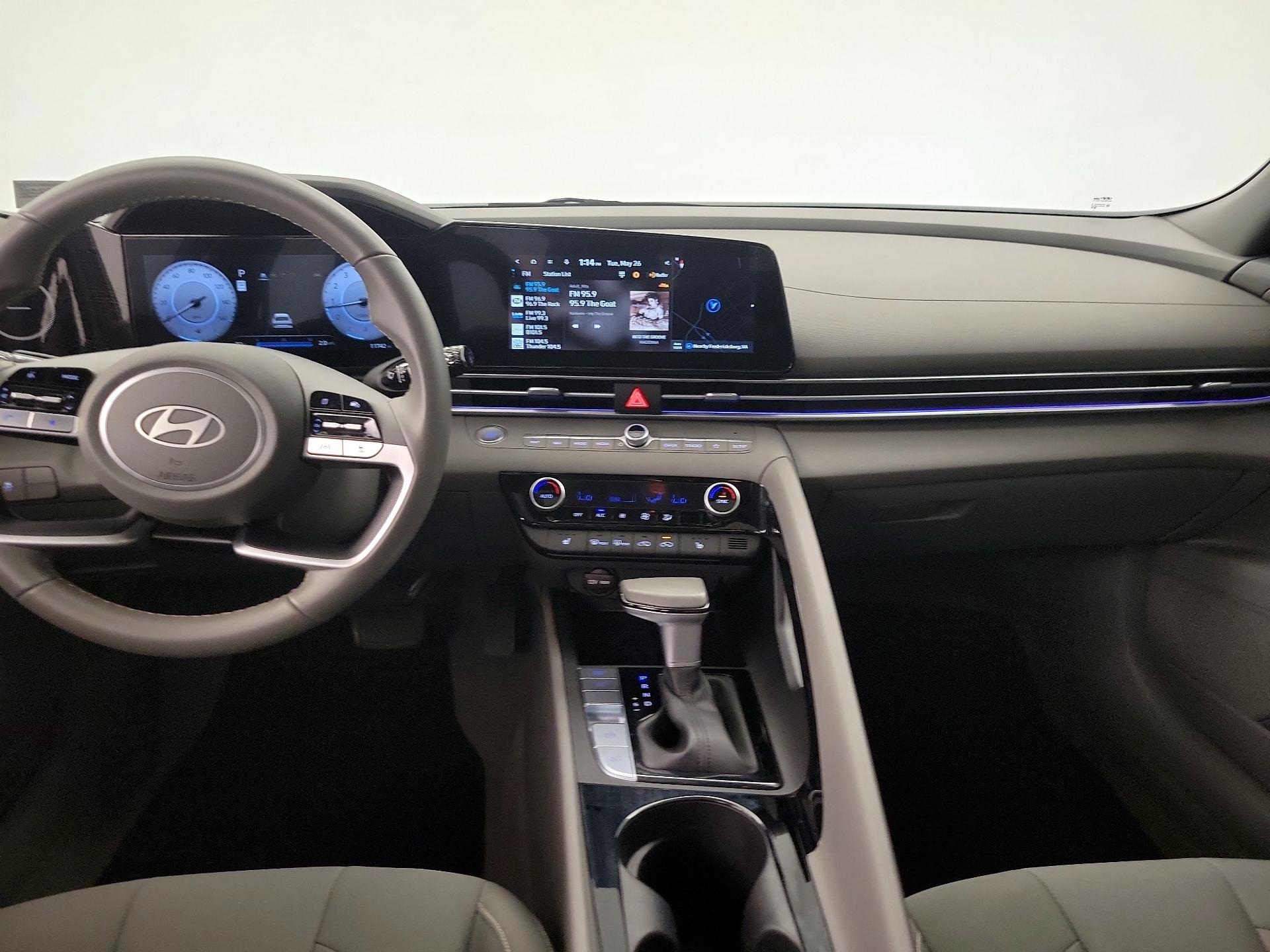 Thumbnail: 2025 Hyundai Elantra - 9