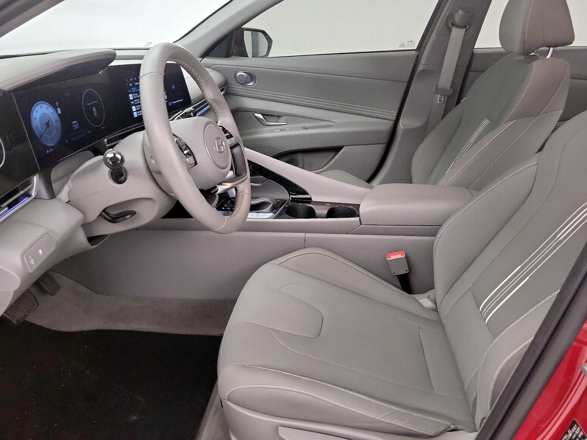 Thumbnail: 2025 Hyundai Elantra - 11