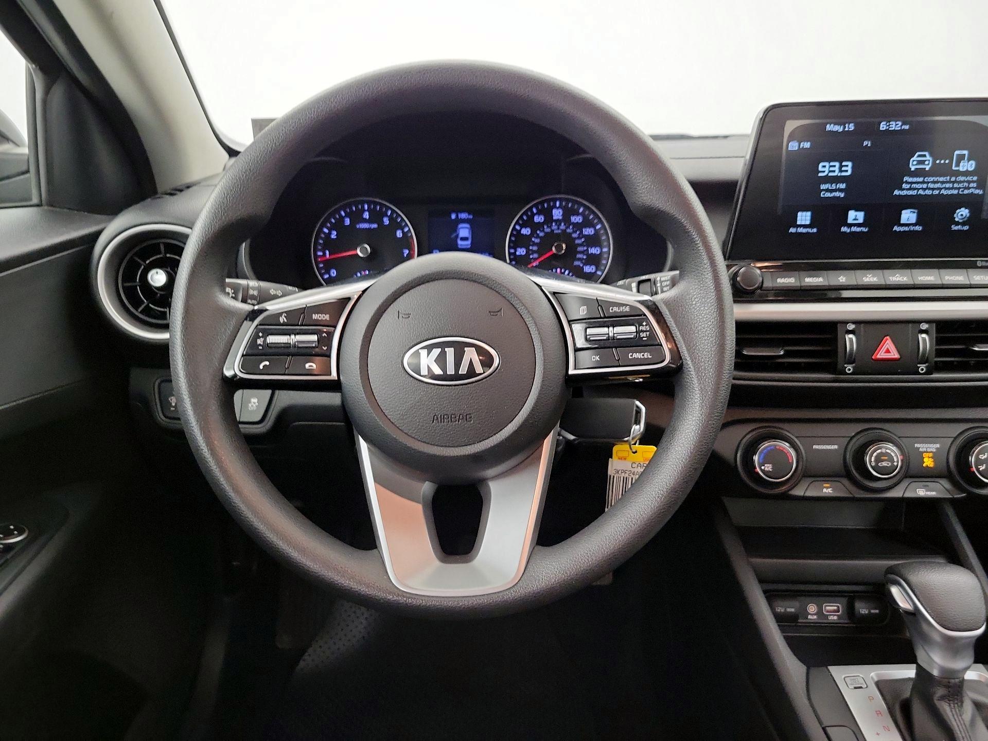 Thumbnail: 2021 Kia Forte - 10