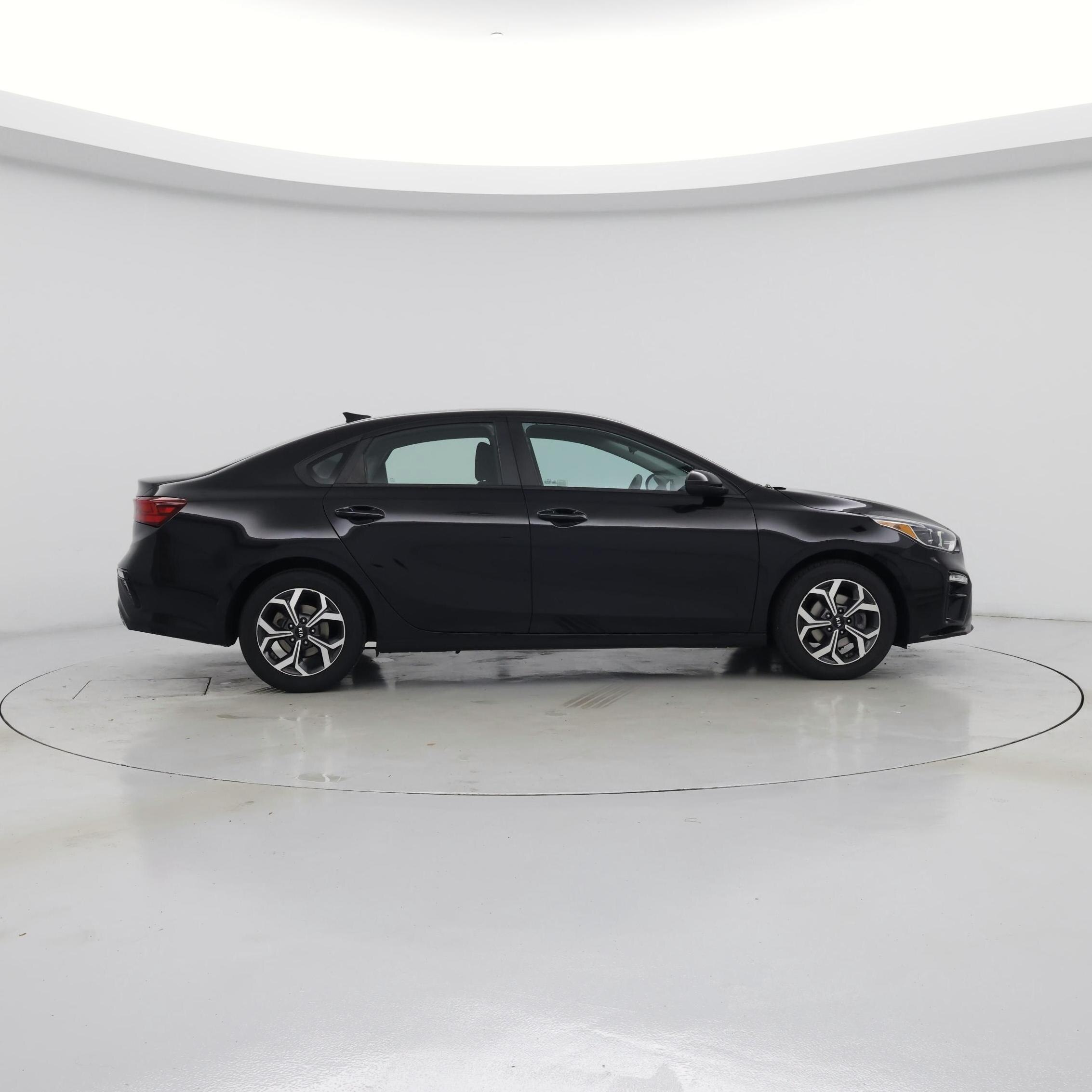 Thumbnail: 2021 Kia Forte - 7