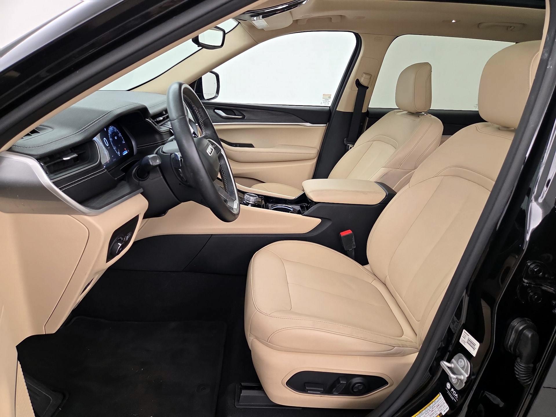 Thumbnail: 2021 Jeep Grand Cherokee L - 11