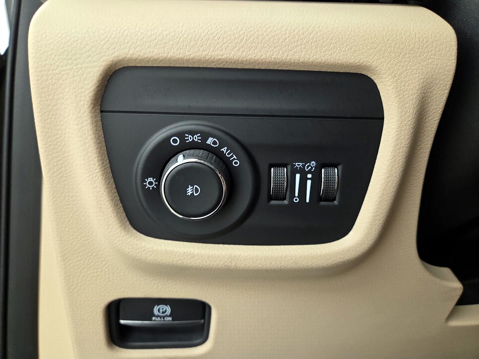 Thumbnail: 2021 Jeep Grand Cherokee L - 13