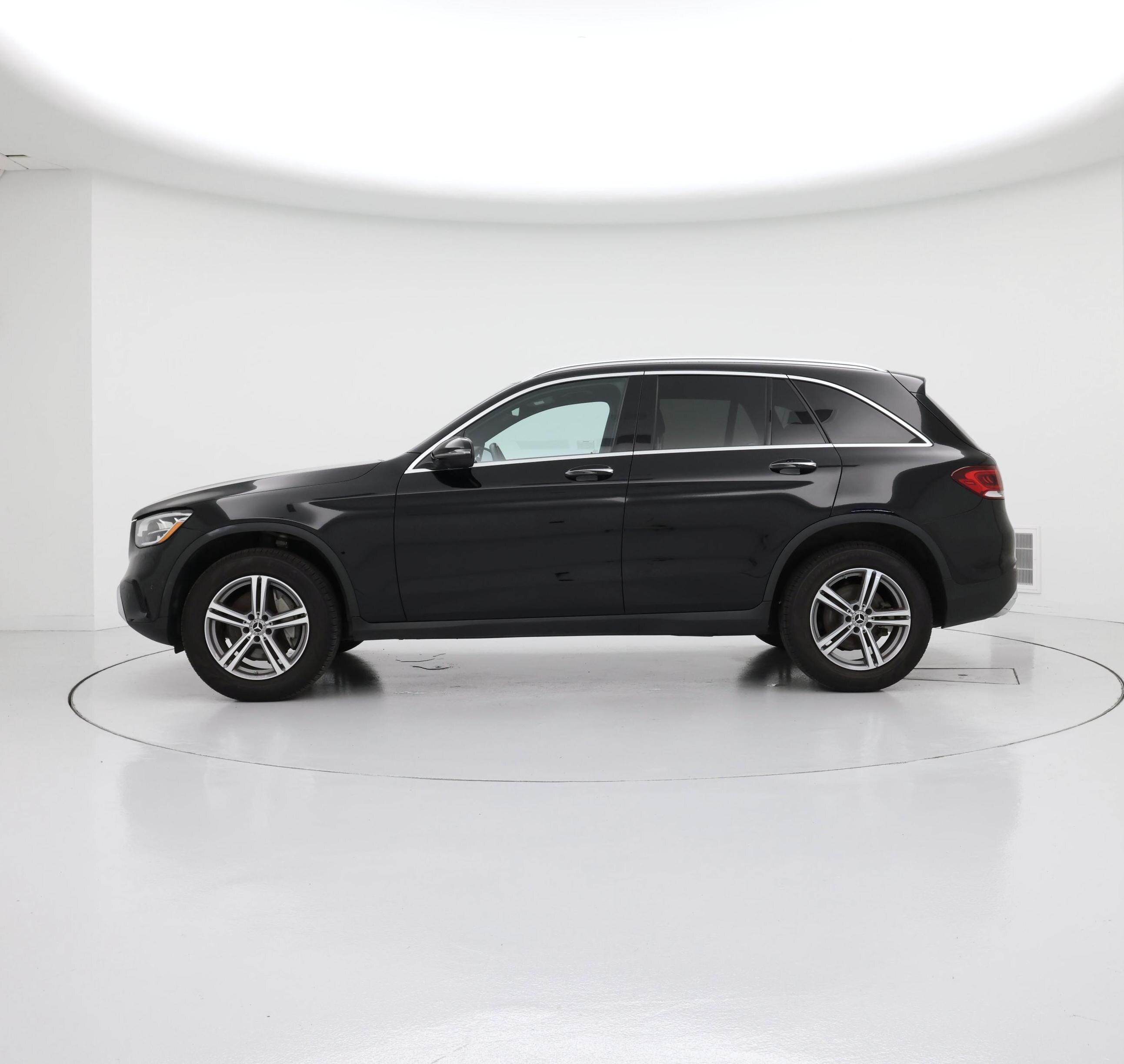 Thumbnail: 2022 Mercedes-Benz GLC - 3