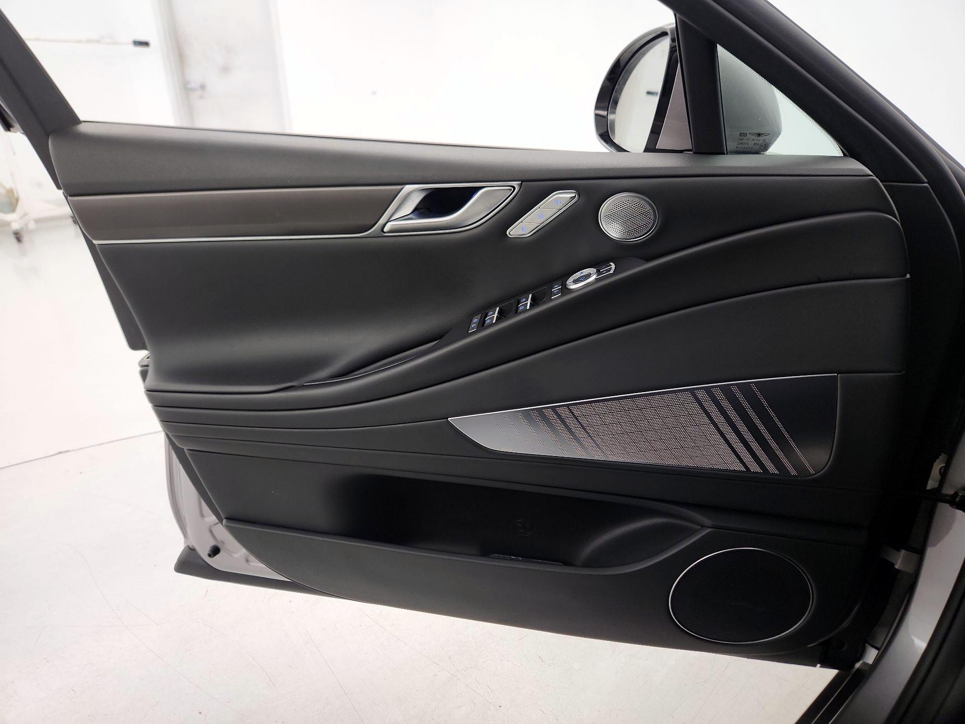 Thumbnail: 2024 Genesis G80 - 12