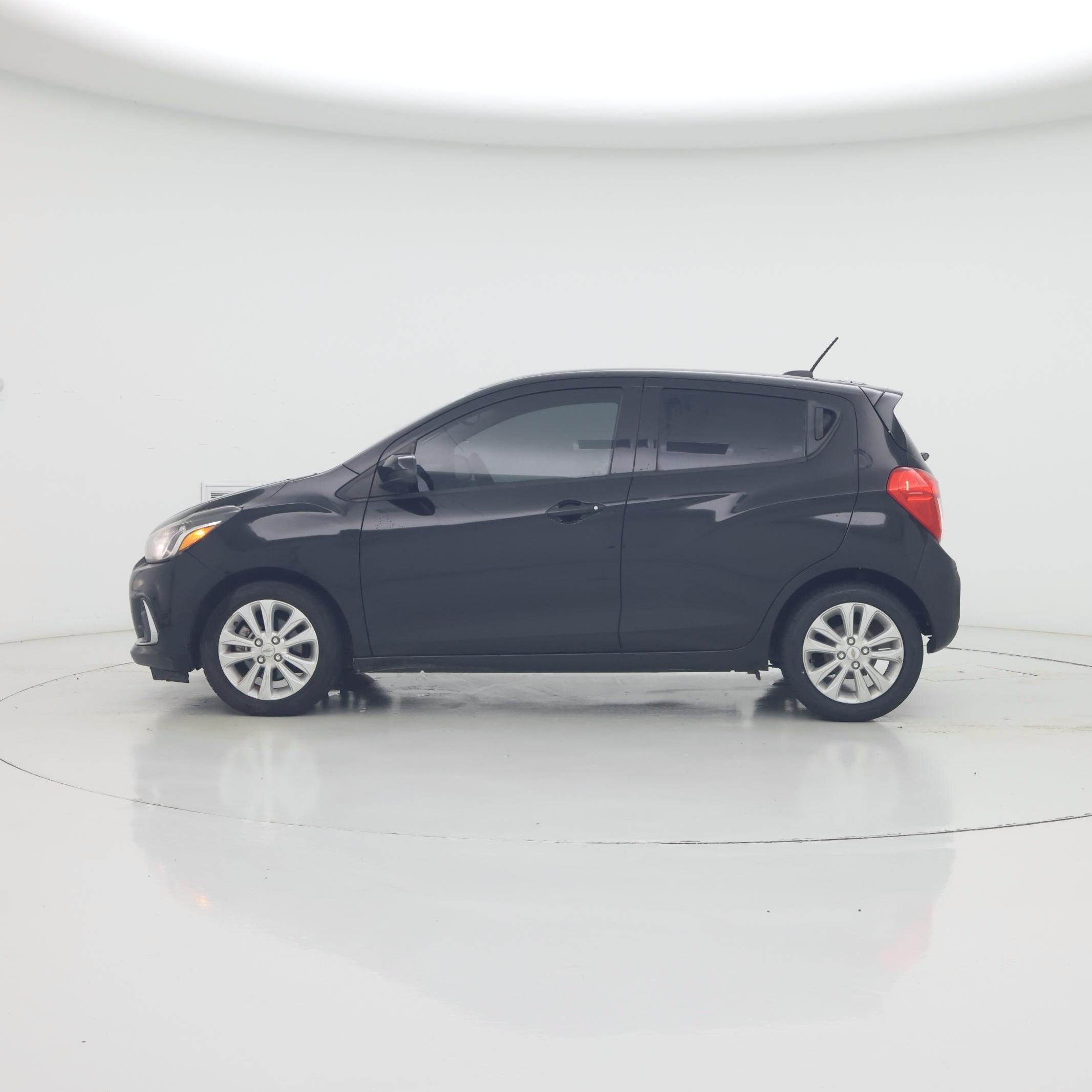 Thumbnail: 2017 Chevrolet Spark - 3