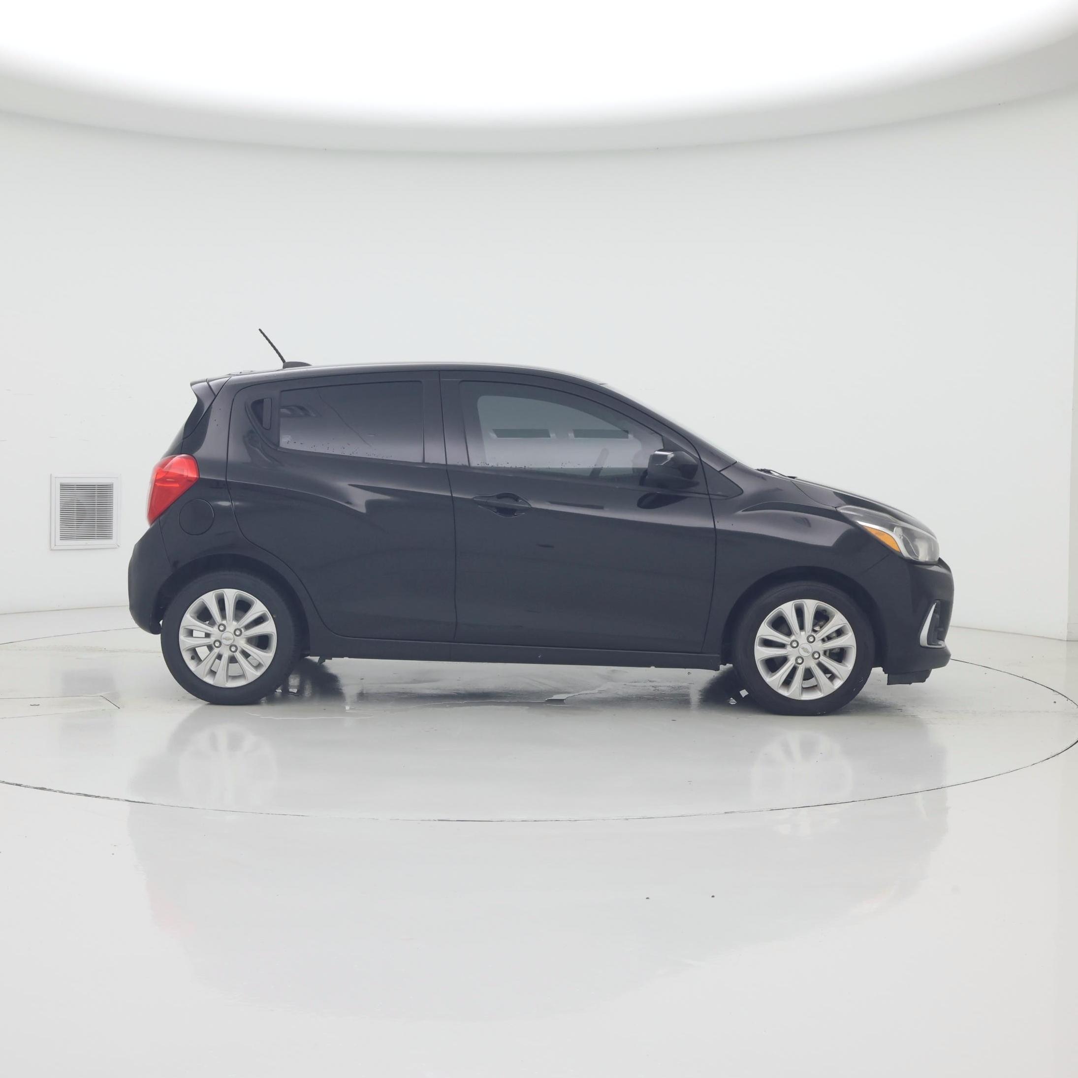 Thumbnail: 2017 Chevrolet Spark - 7
