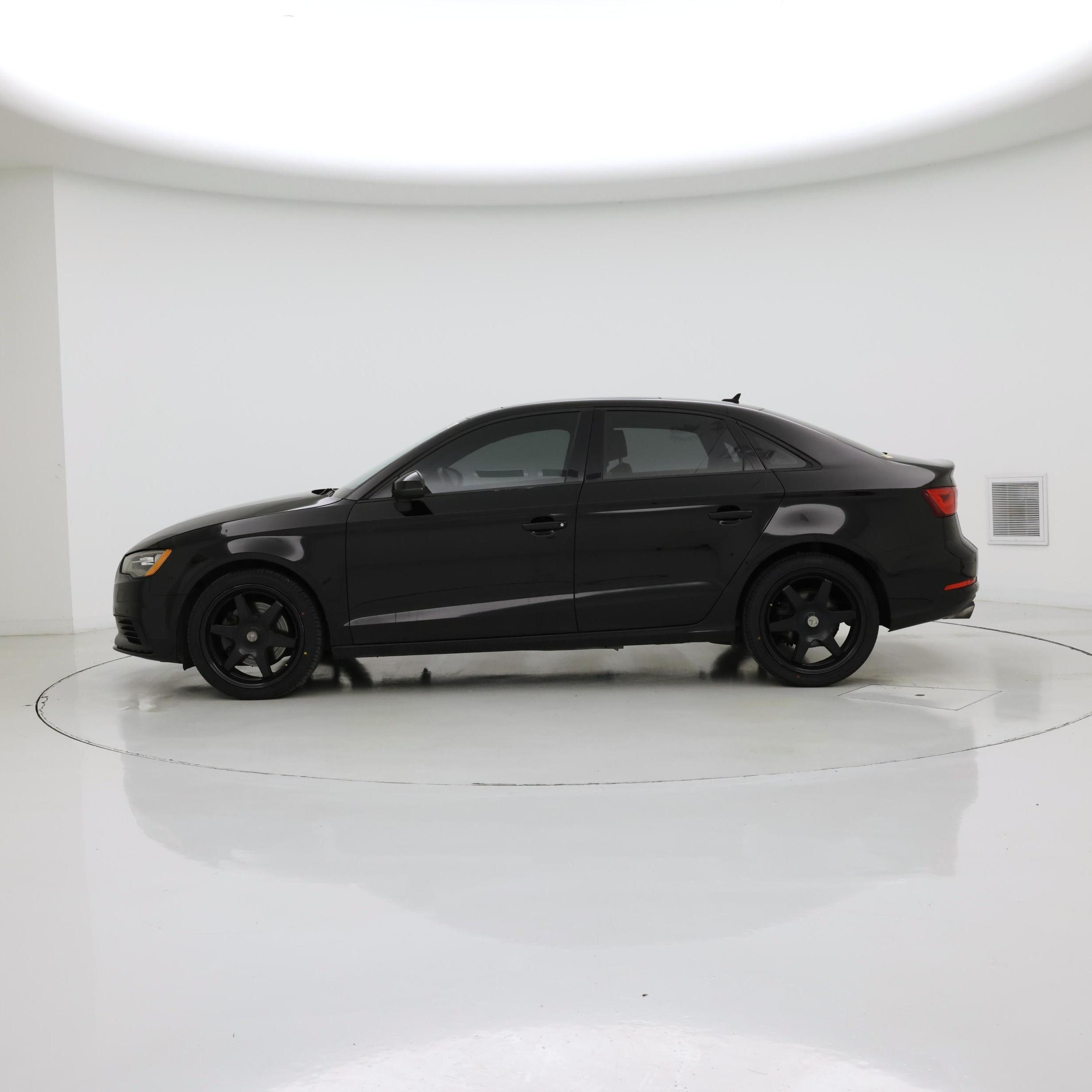 Thumbnail: 2016 Audi A3 - 3