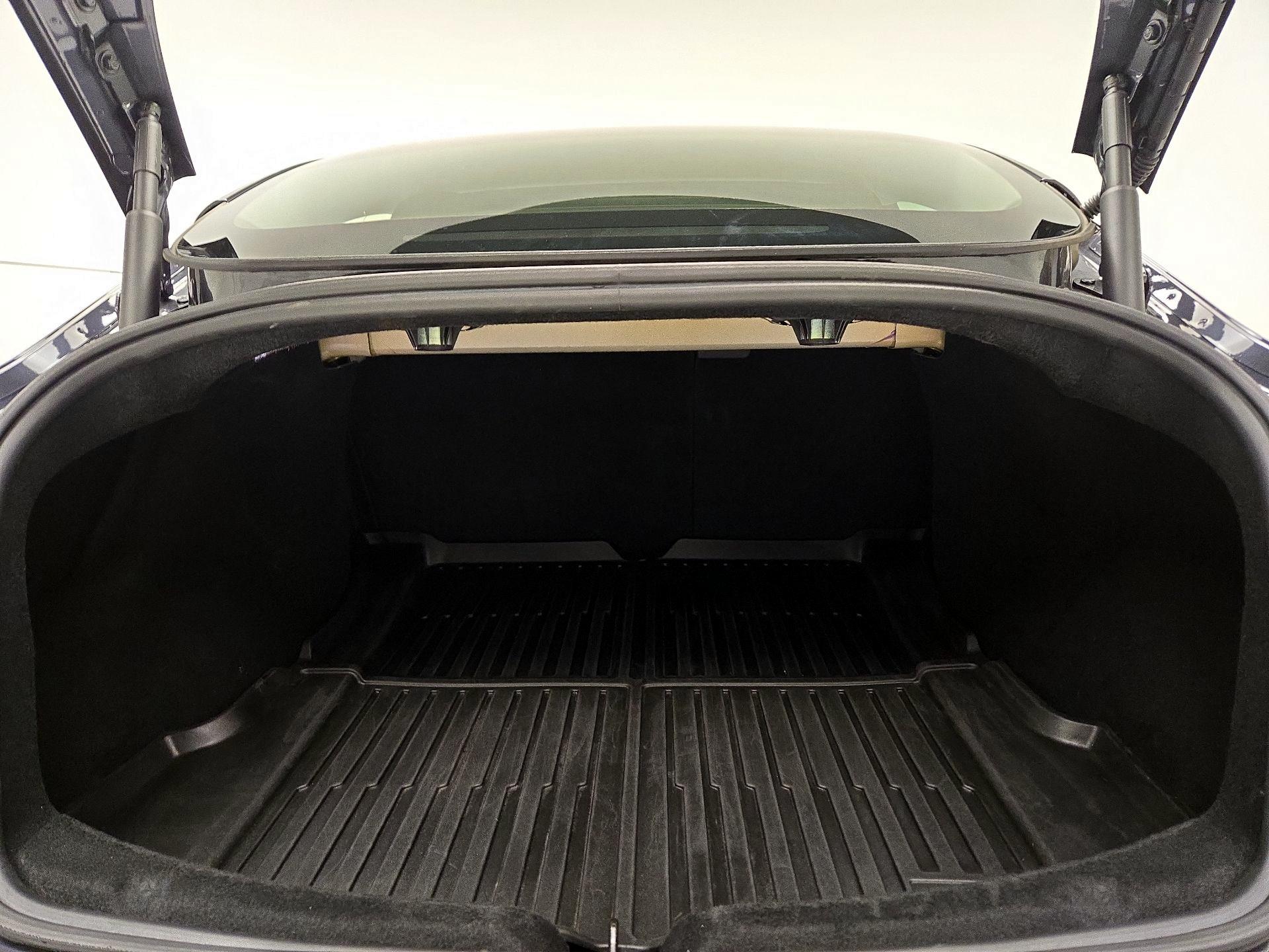 Thumbnail: 2024 Tesla Model 3 - 20