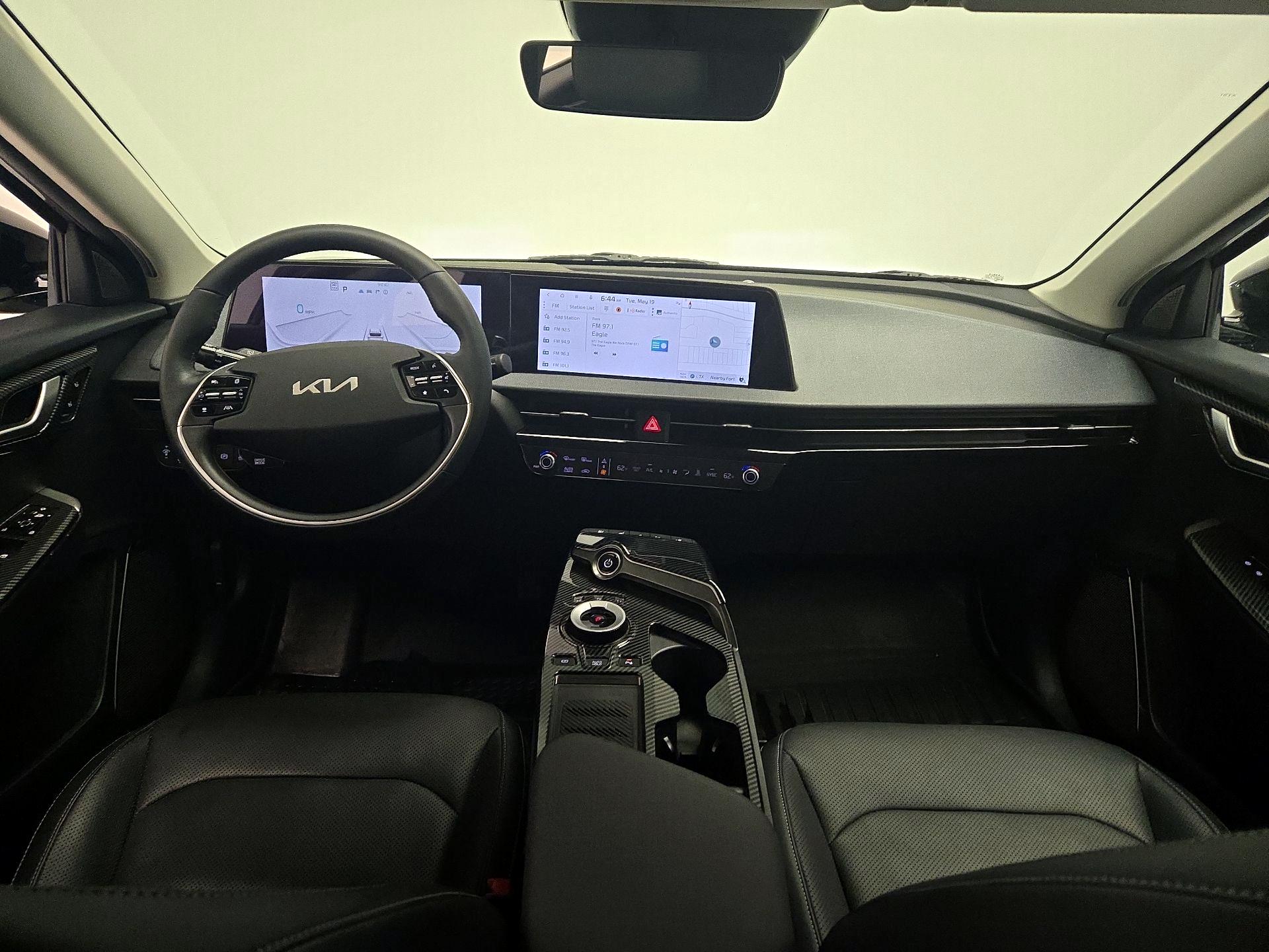 Thumbnail: 2022 Kia EV6 - 9
