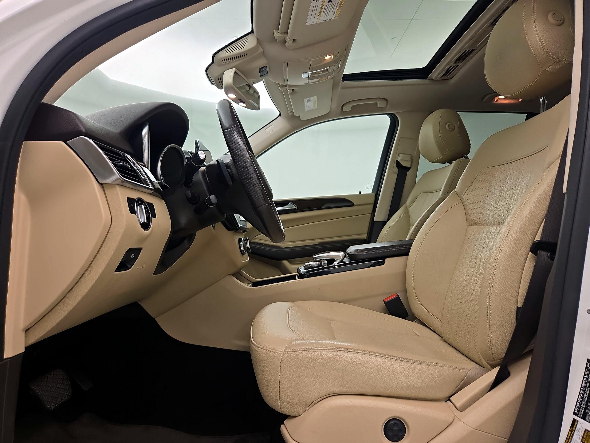 Thumbnail: 2016 Mercedes-Benz GLE - 11