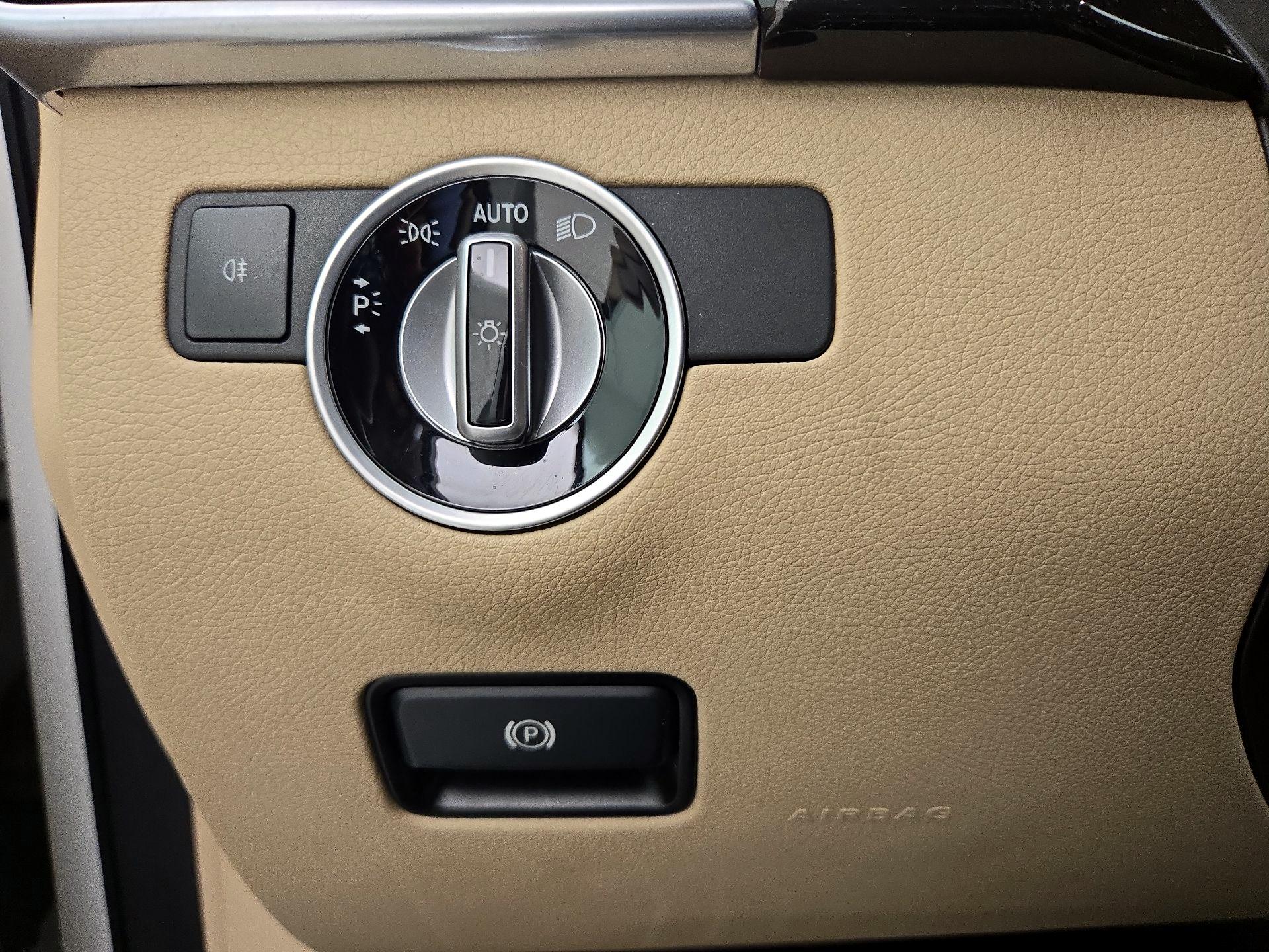 Thumbnail: 2016 Mercedes-Benz GLE - 13