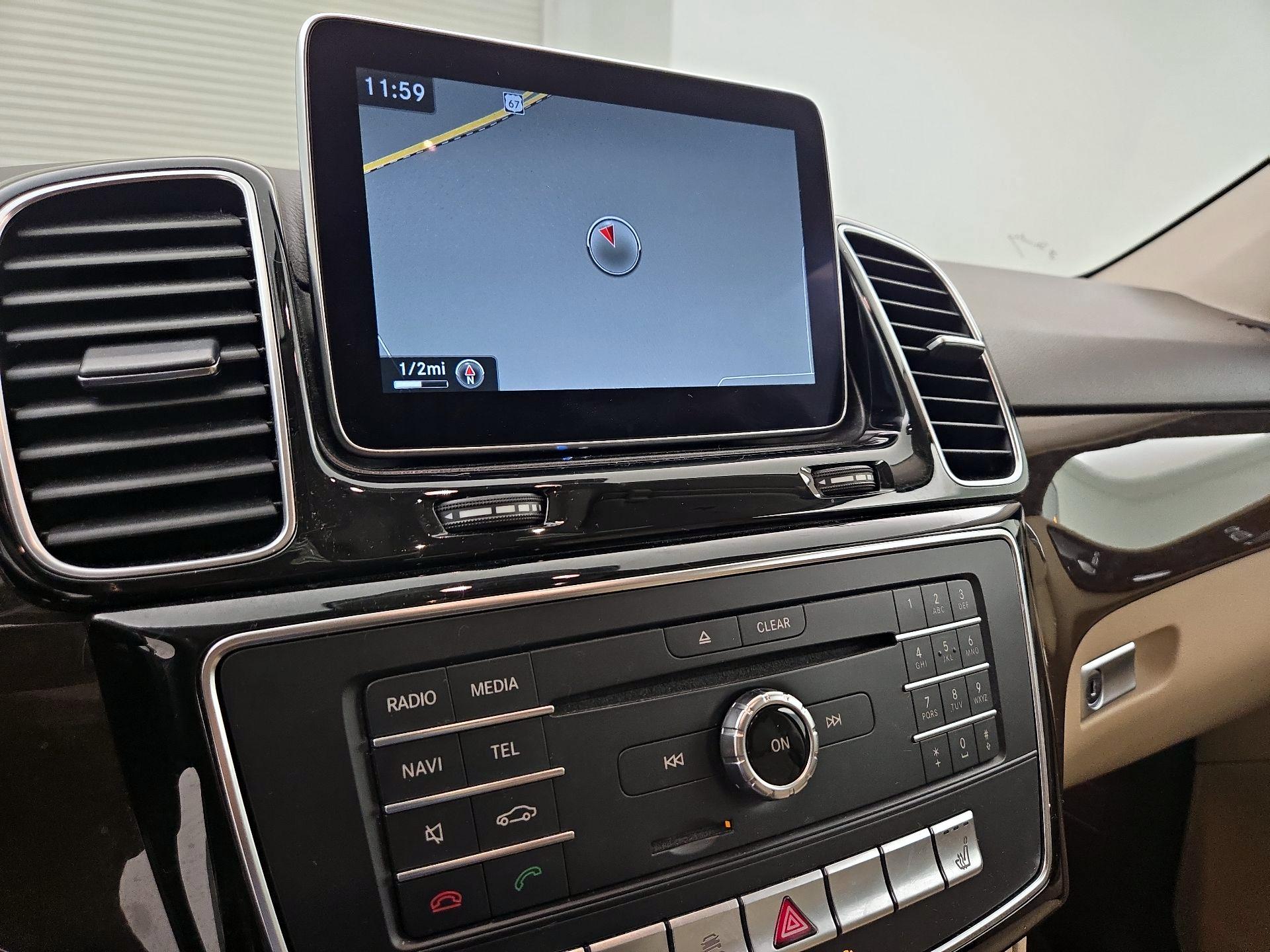 Thumbnail: 2016 Mercedes-Benz GLE - 14