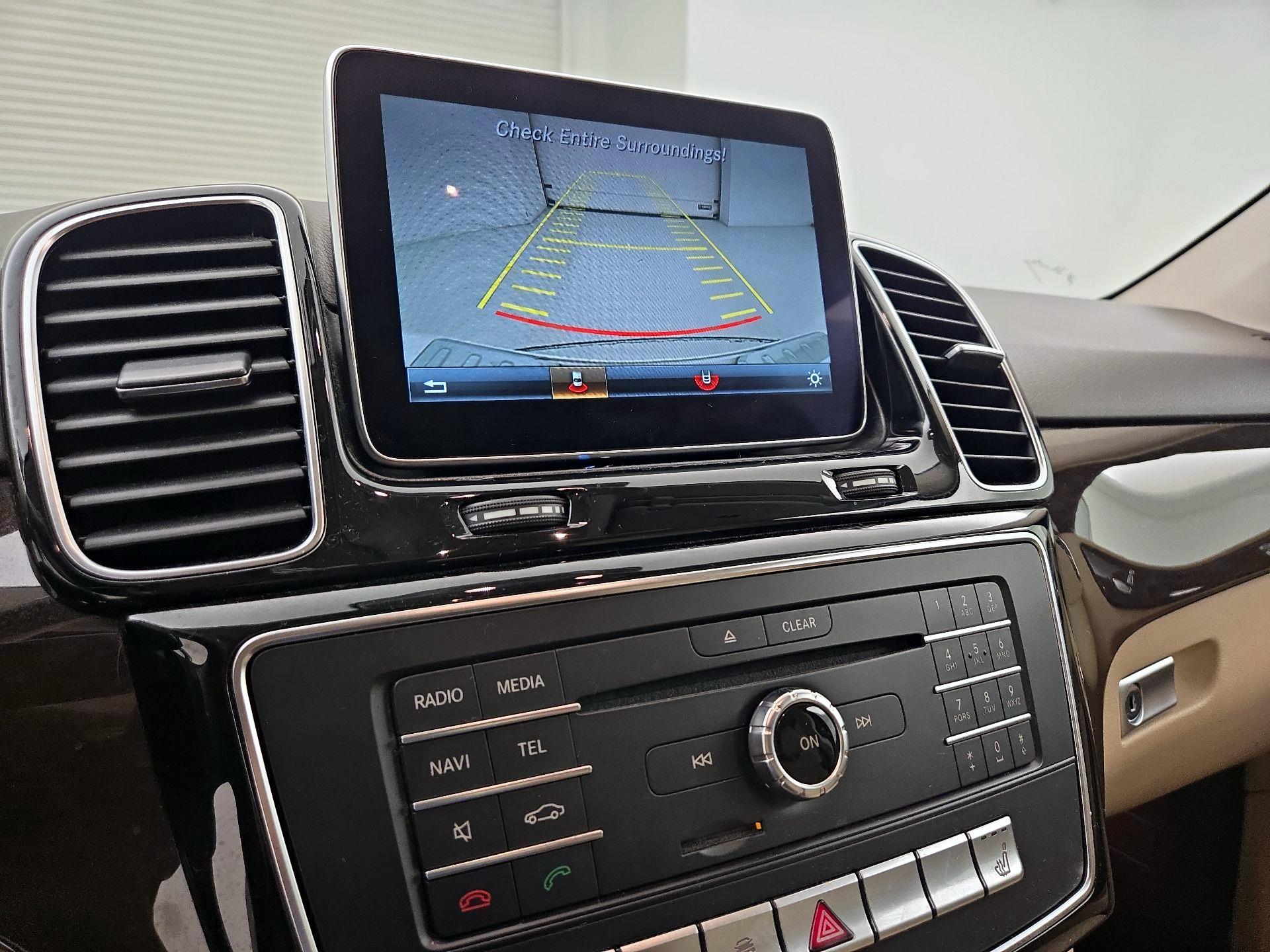 Thumbnail: 2016 Mercedes-Benz GLE - 15