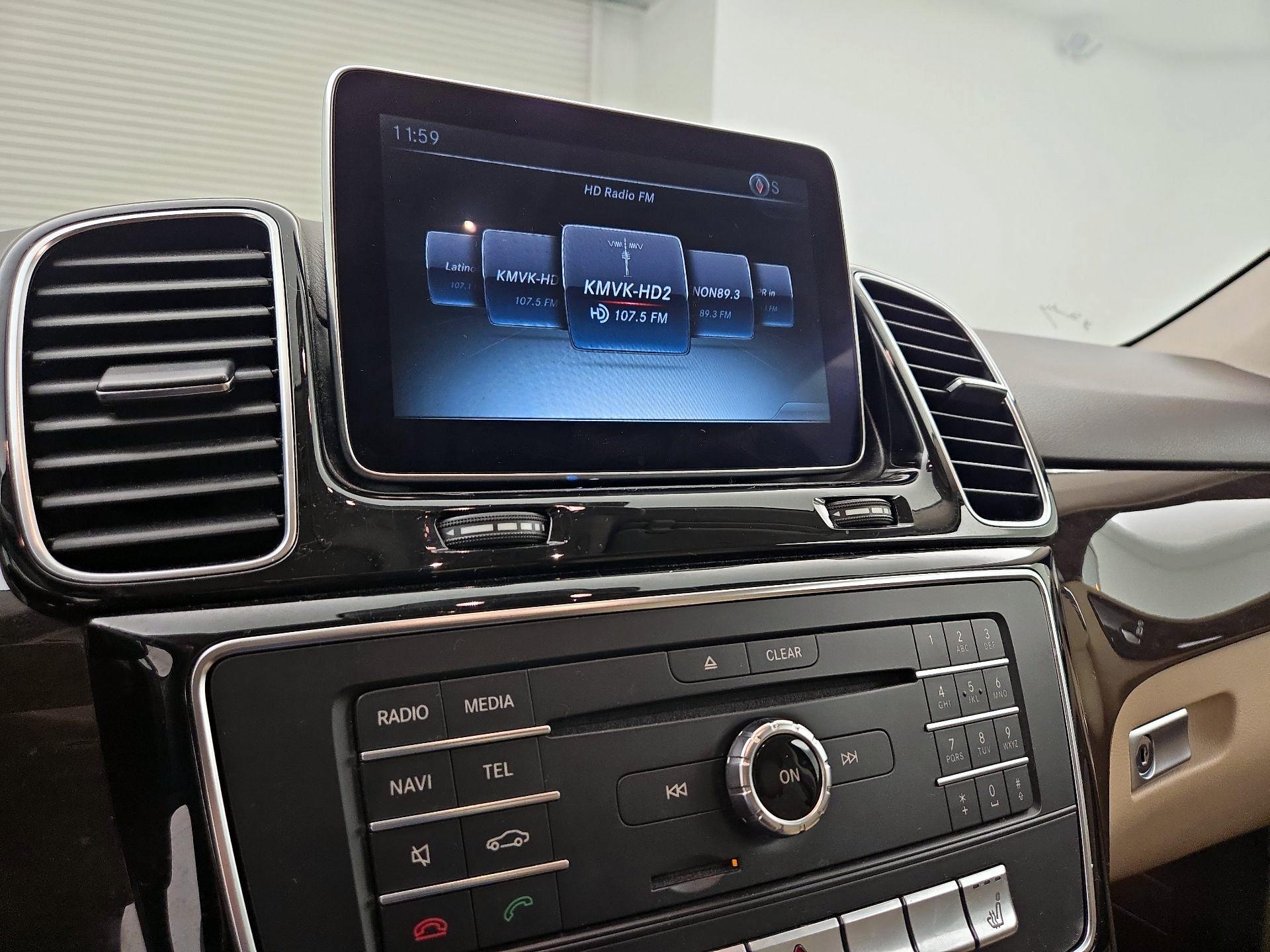 Thumbnail: 2016 Mercedes-Benz GLE - 16