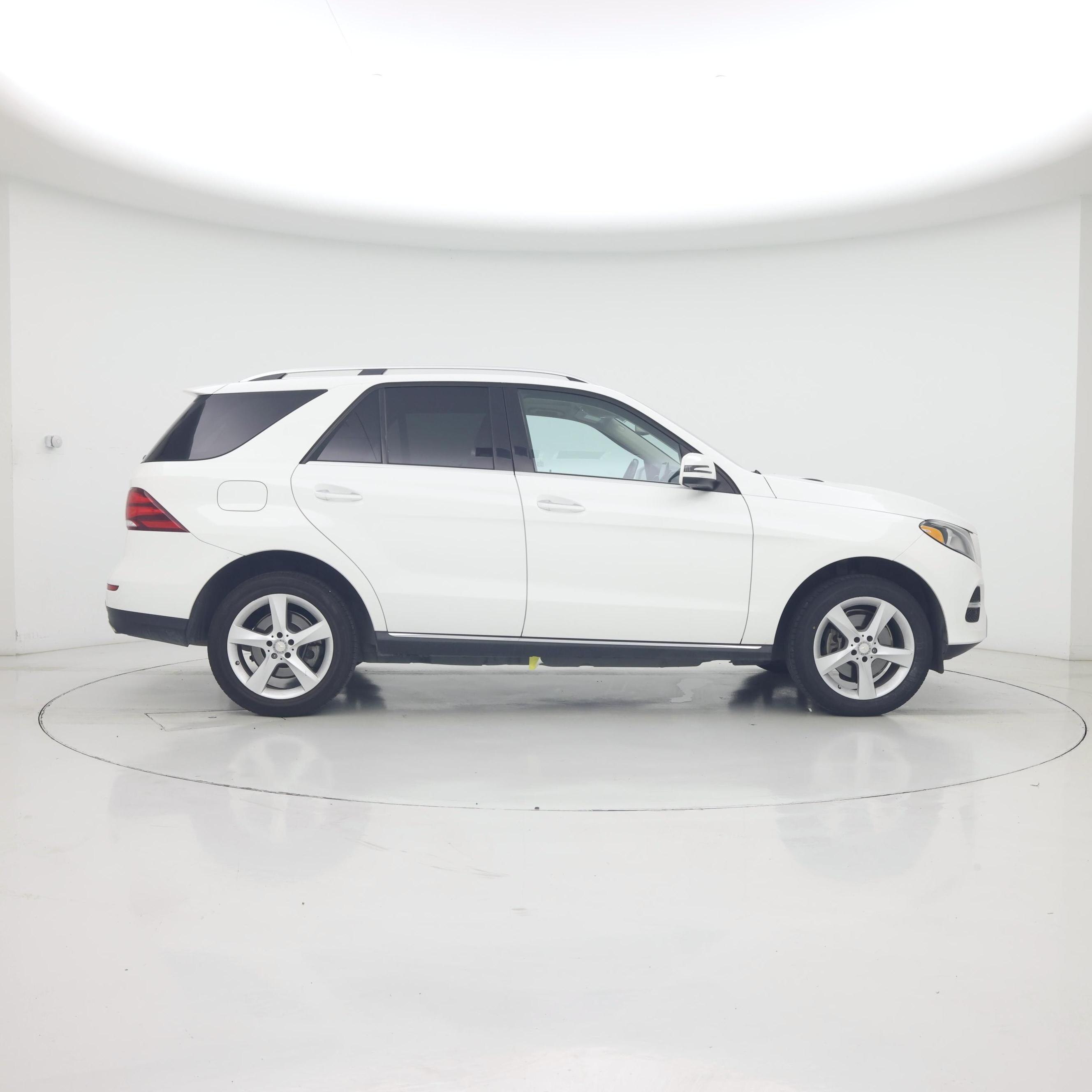 Thumbnail: 2016 Mercedes-Benz GLE - 7