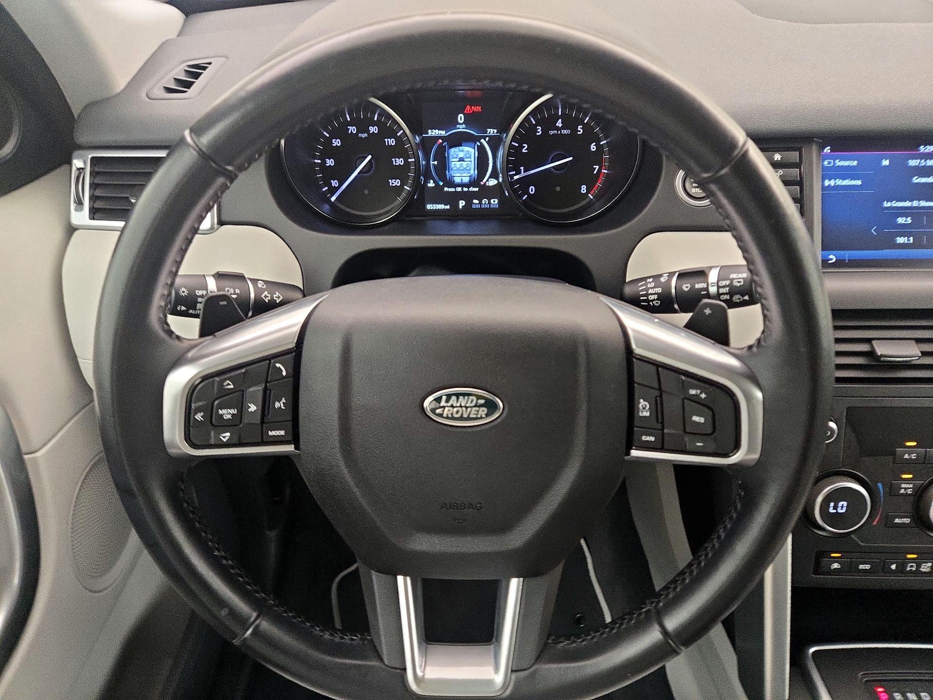 Thumbnail: 2017 Land Rover Discovery Sport - 10